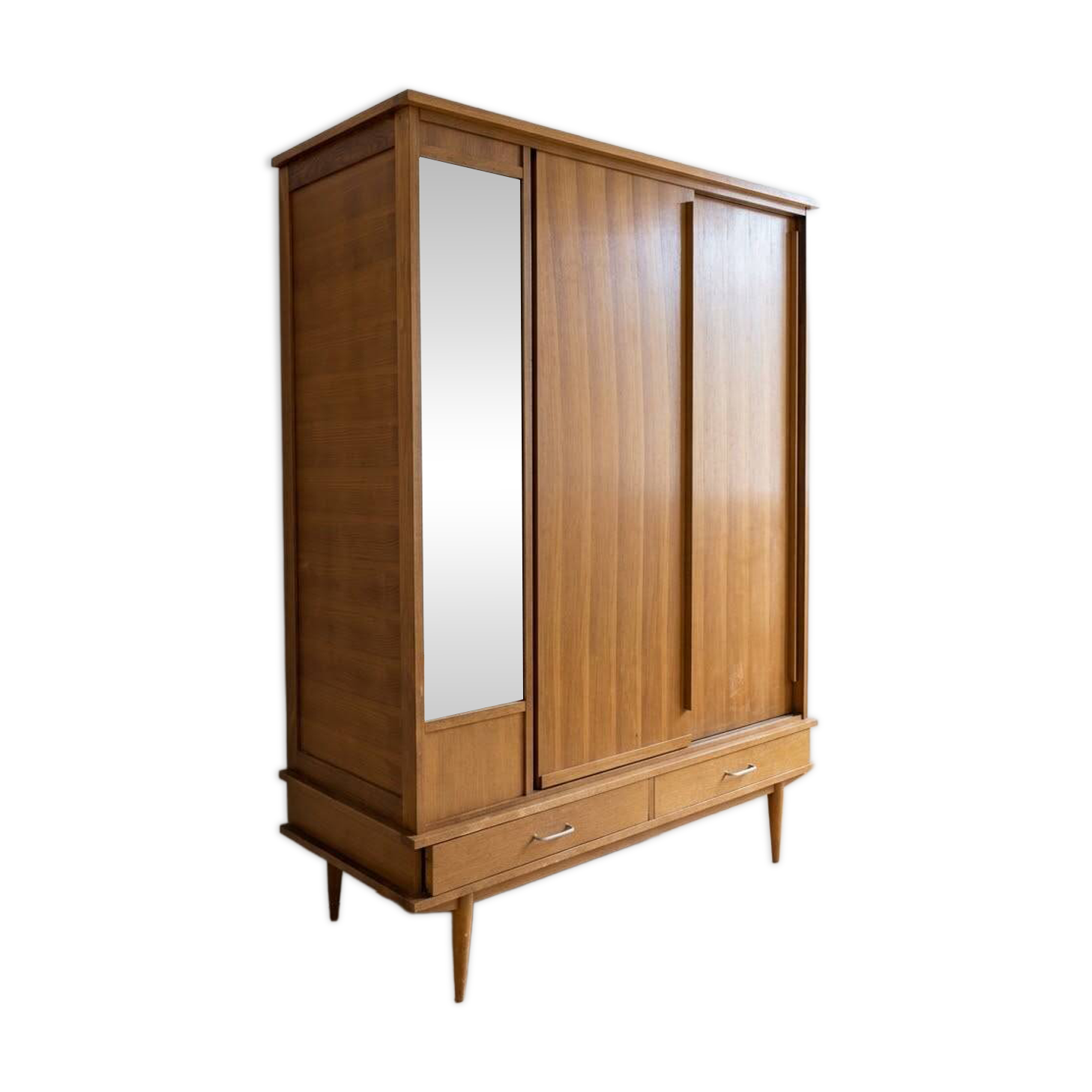 Vintage 1950s wardrobe in wood veneer.