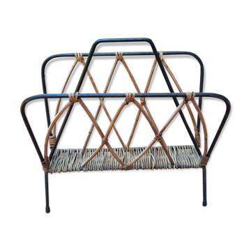Metal and wicker magazine door