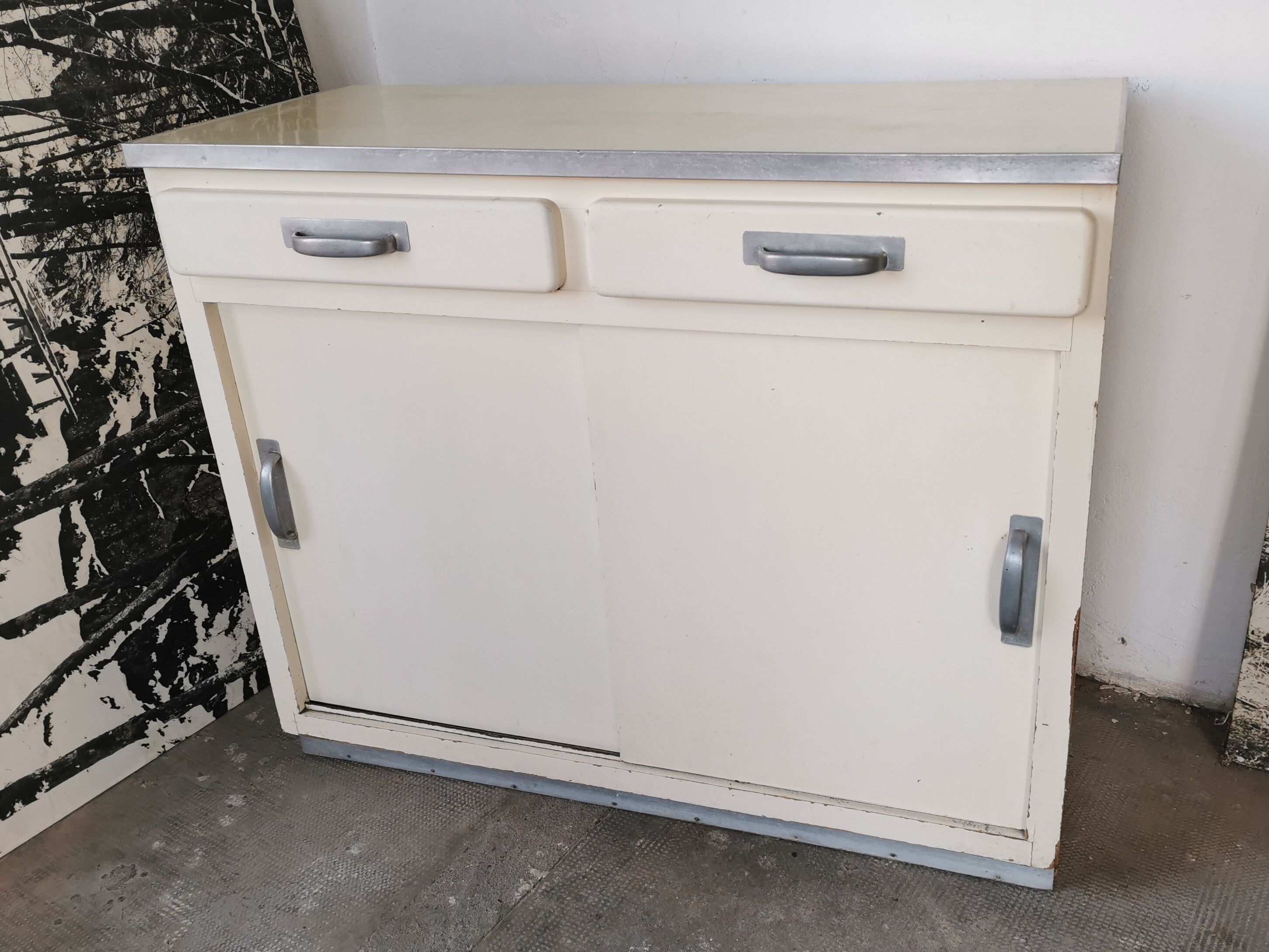 Buffet de cuisine 1950 vintage