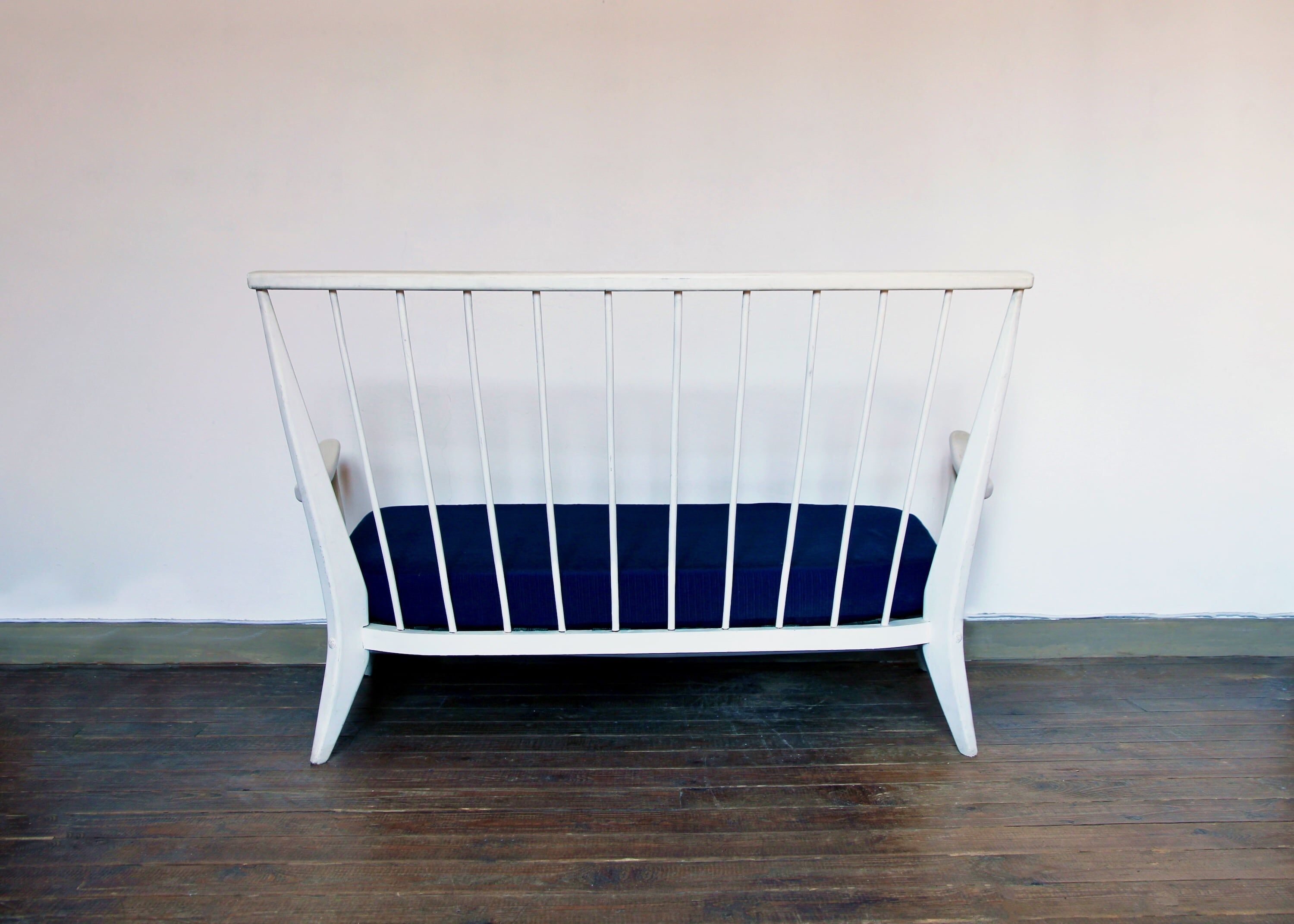 Sofa 2 place to Scandinavian lines