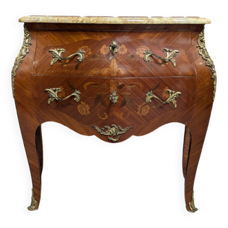 Commode de style Louis XV