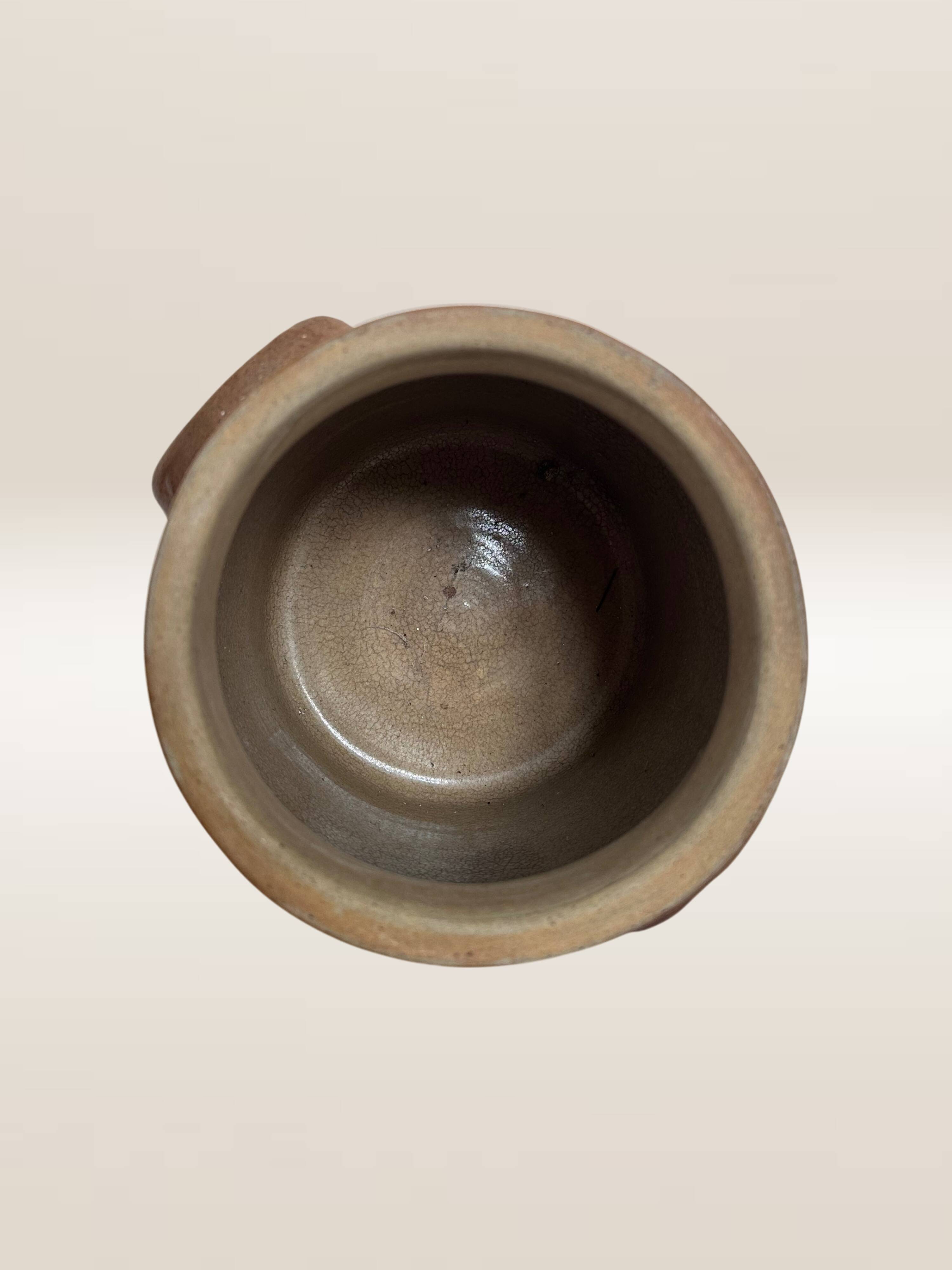 Pot à graisse en grès brun brut