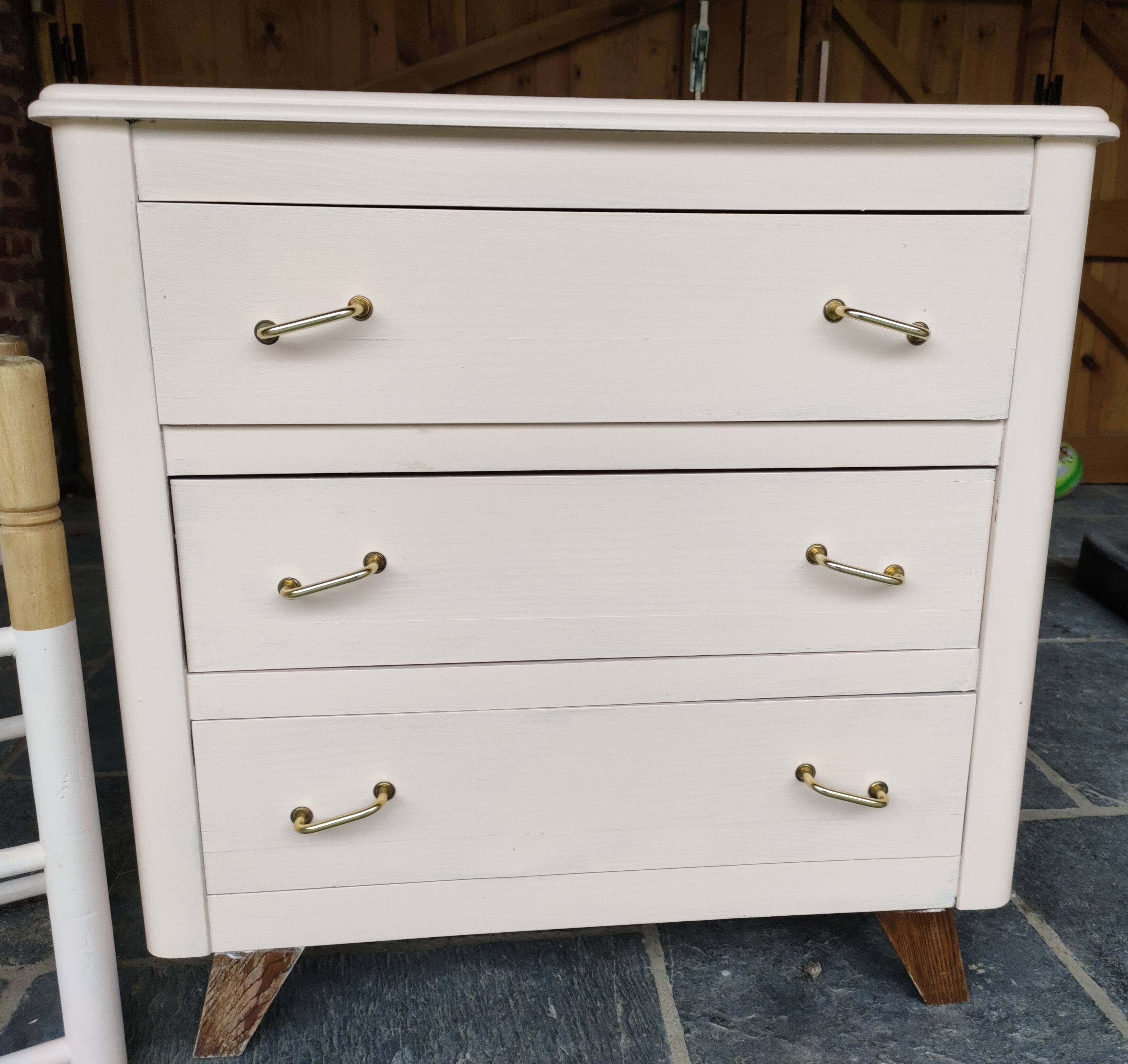 Commode scandinave