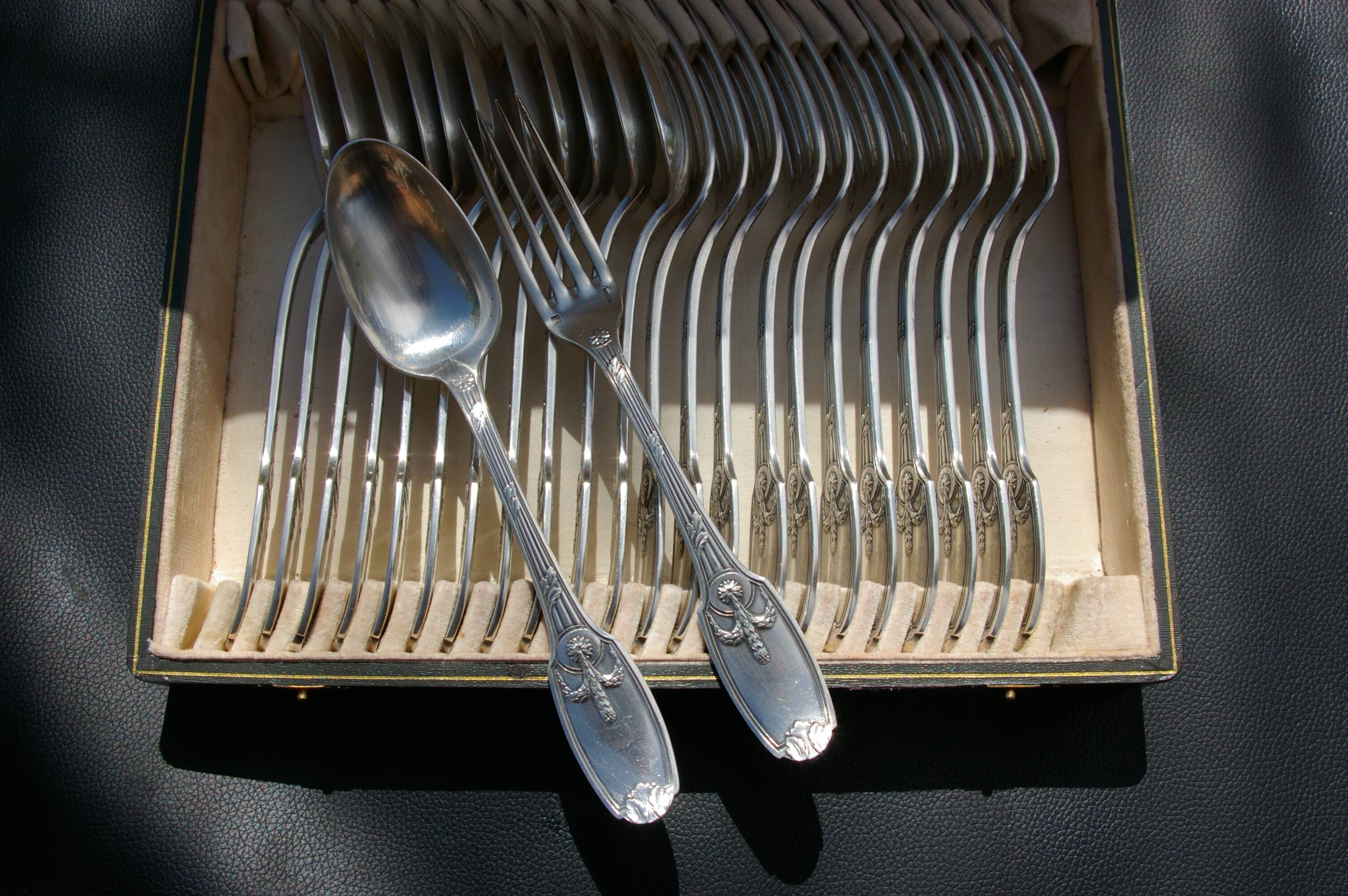 12 Dessert Cutlery Sets (forks + spoons) CHRISTOFLE MARIE-ANTOINETTE