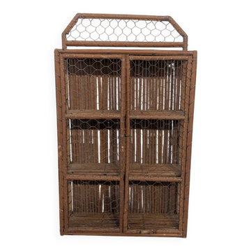 Wicker shelf