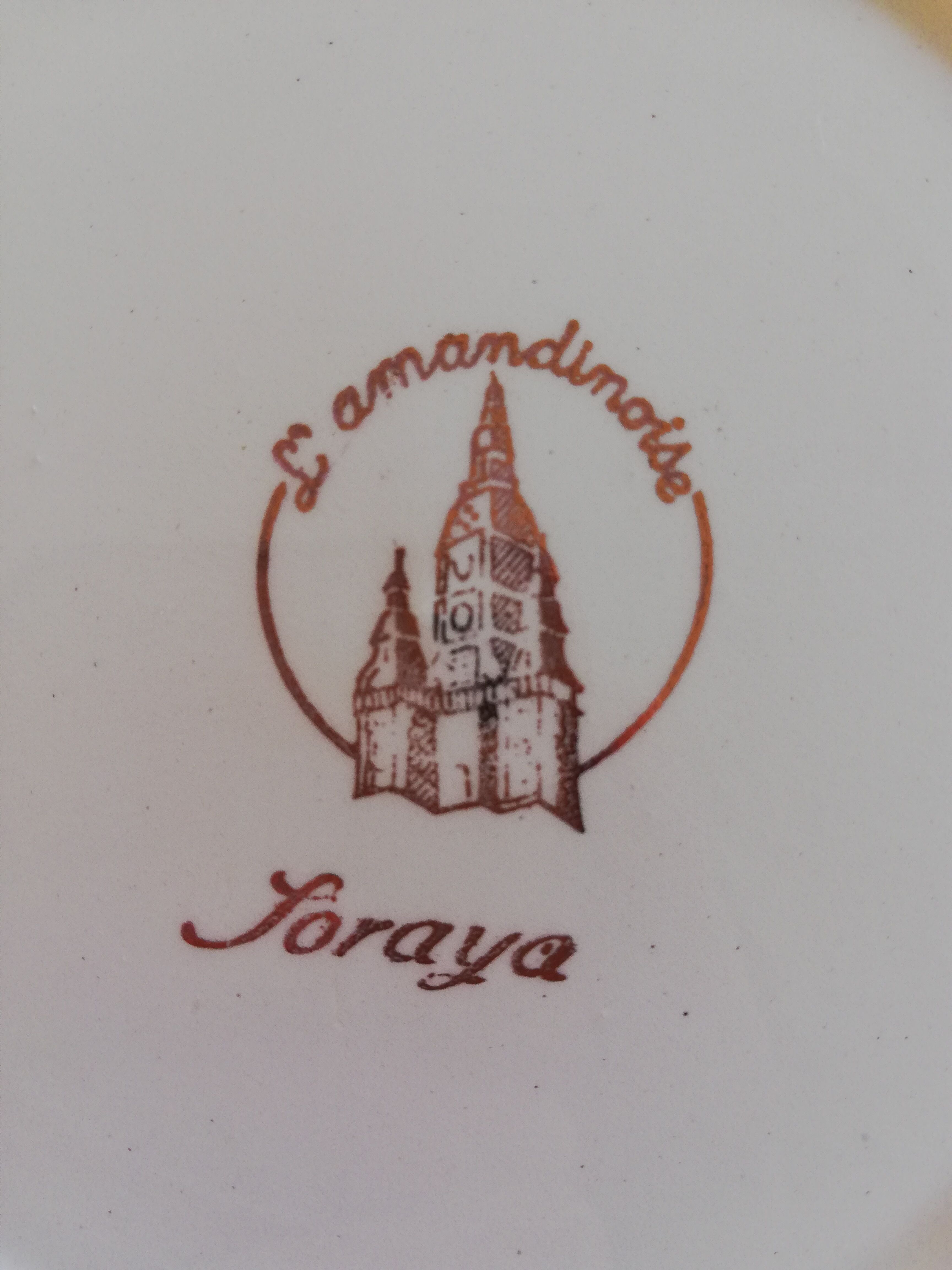 Amandinoise dessert service