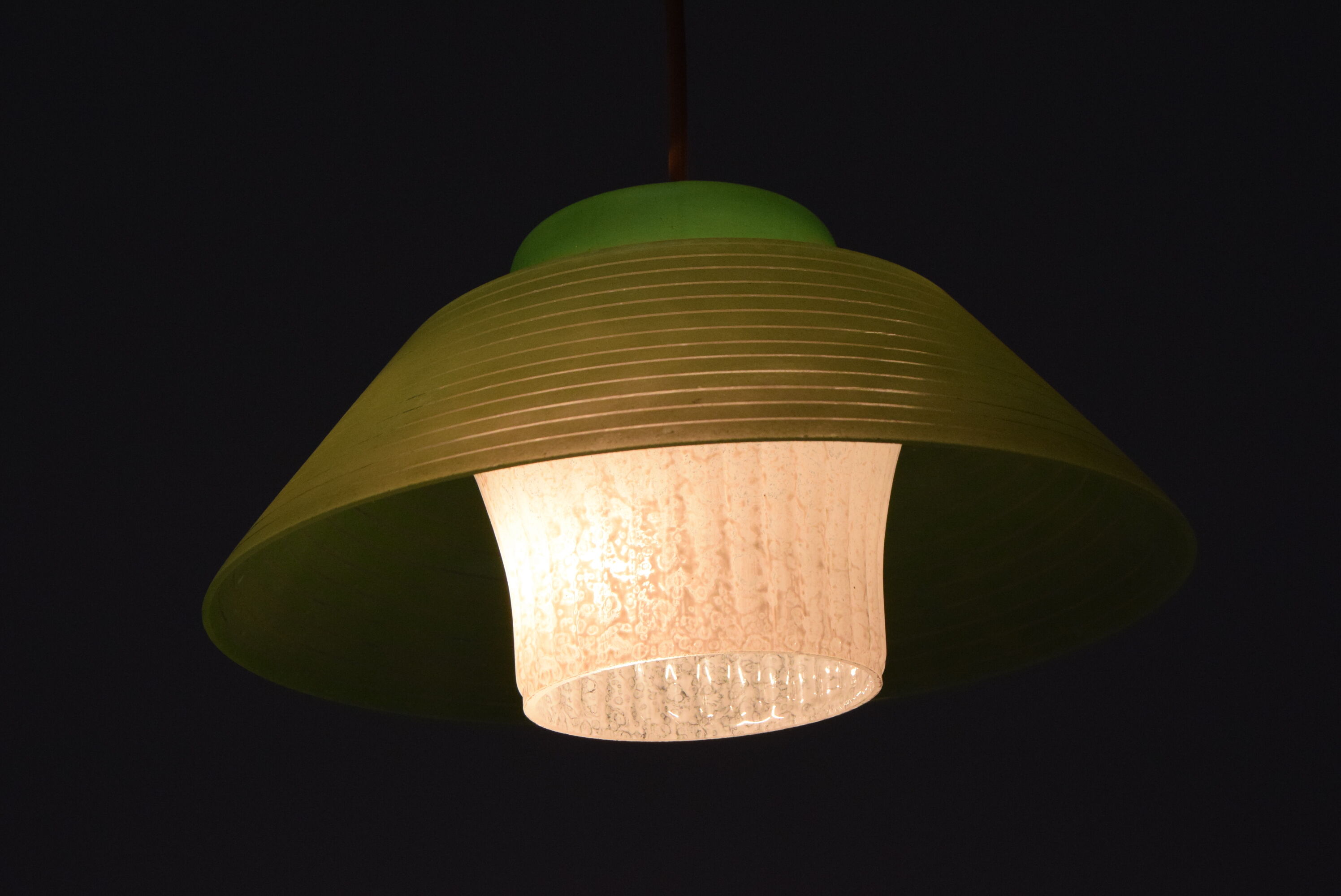 Suspension en verre, années 1960