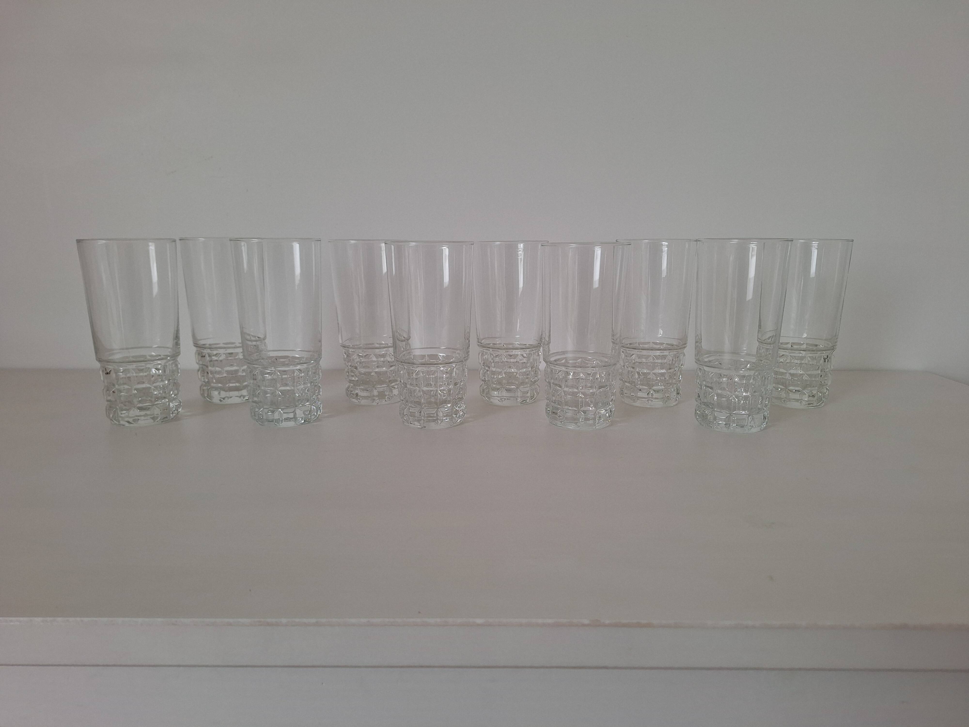 10 vintage water or aperitif glasses