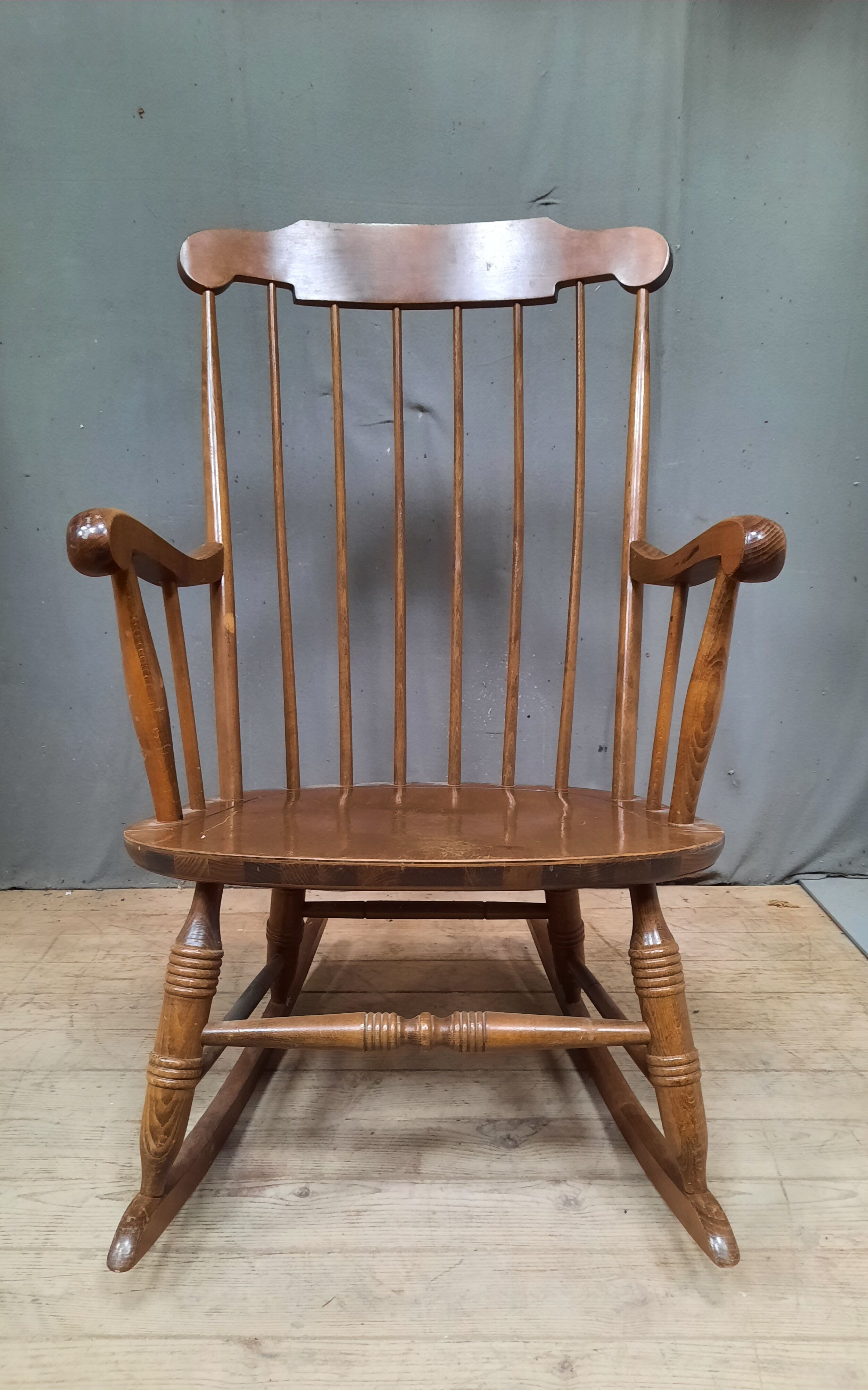 Rocking chair