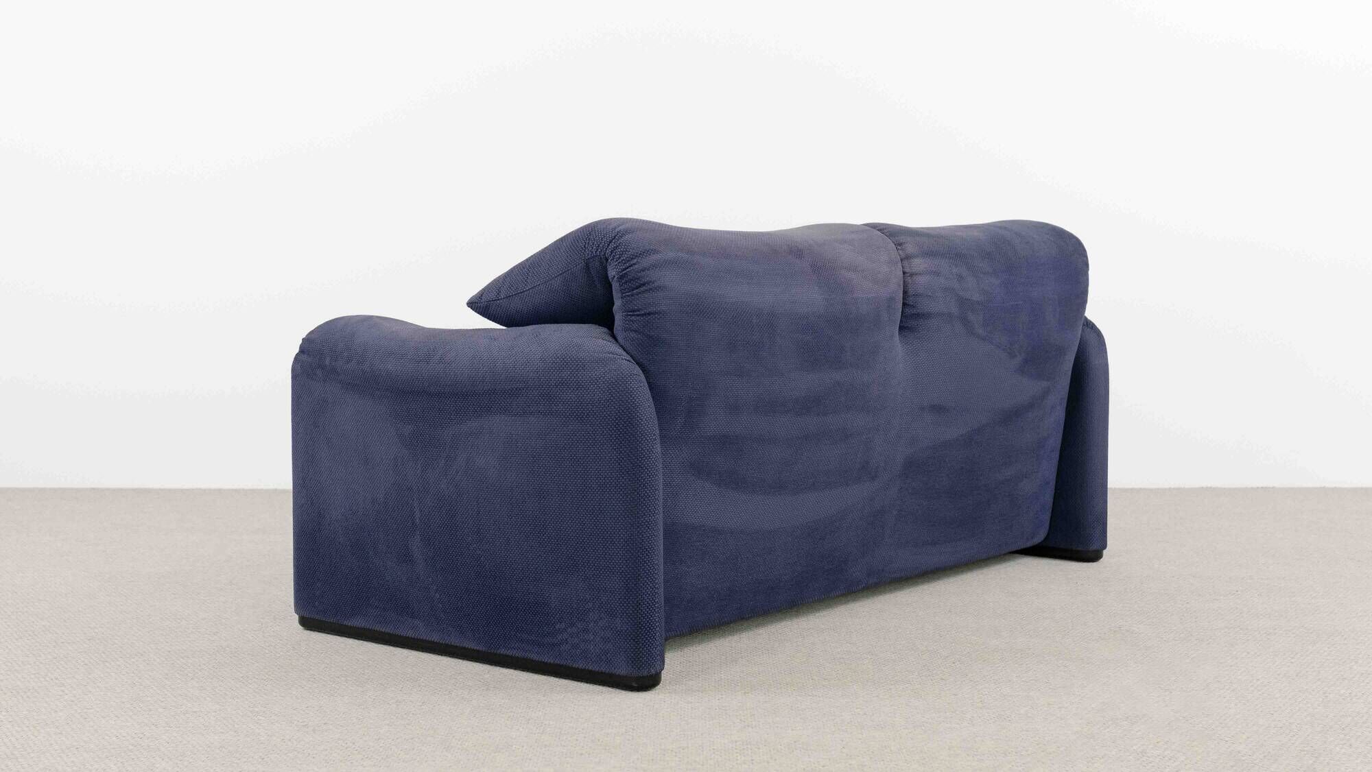 Cassina Maralunga 2-seat Sofa by Vico Magistretti