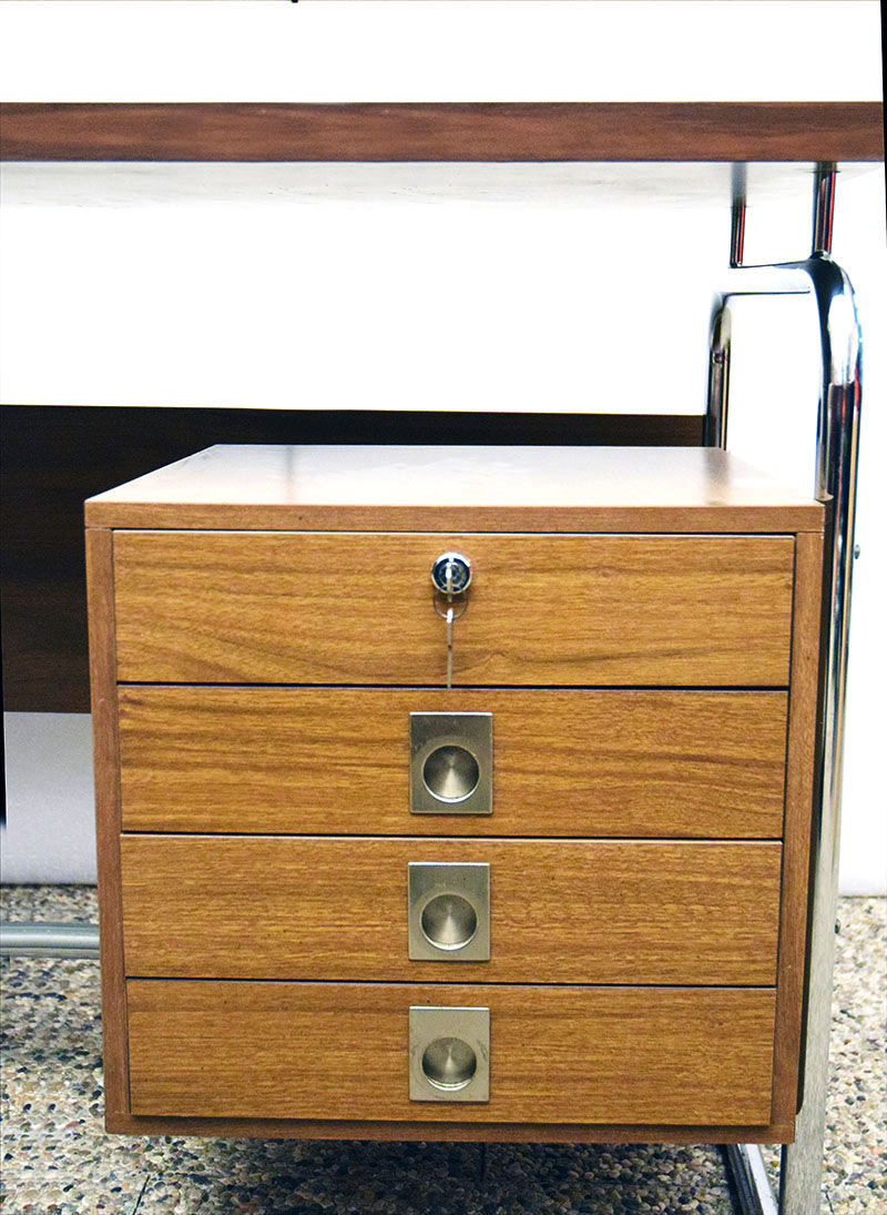 Bauhaus style desk, 1960's Italian production