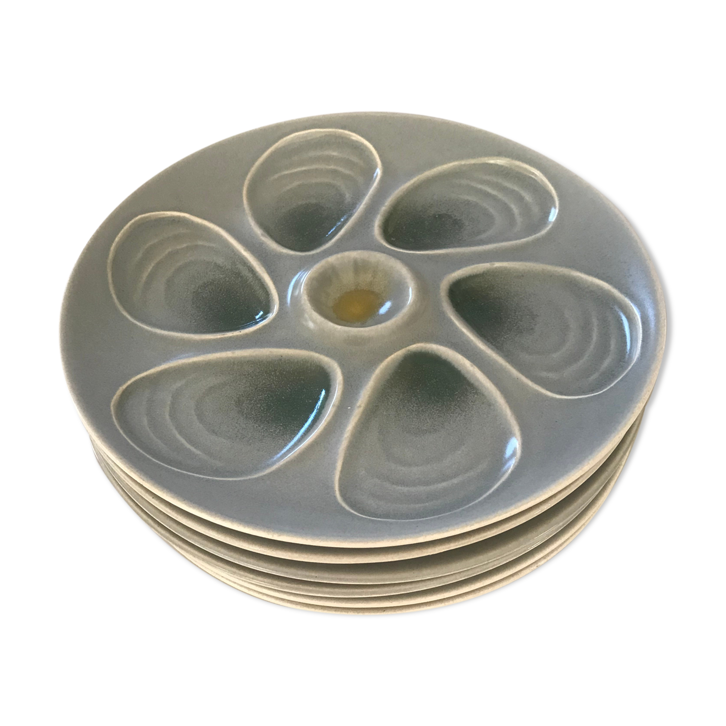 Six Salins oyster plates