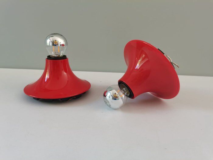 Pair of wall lamps Artemide "Teti" Vico Magistretti