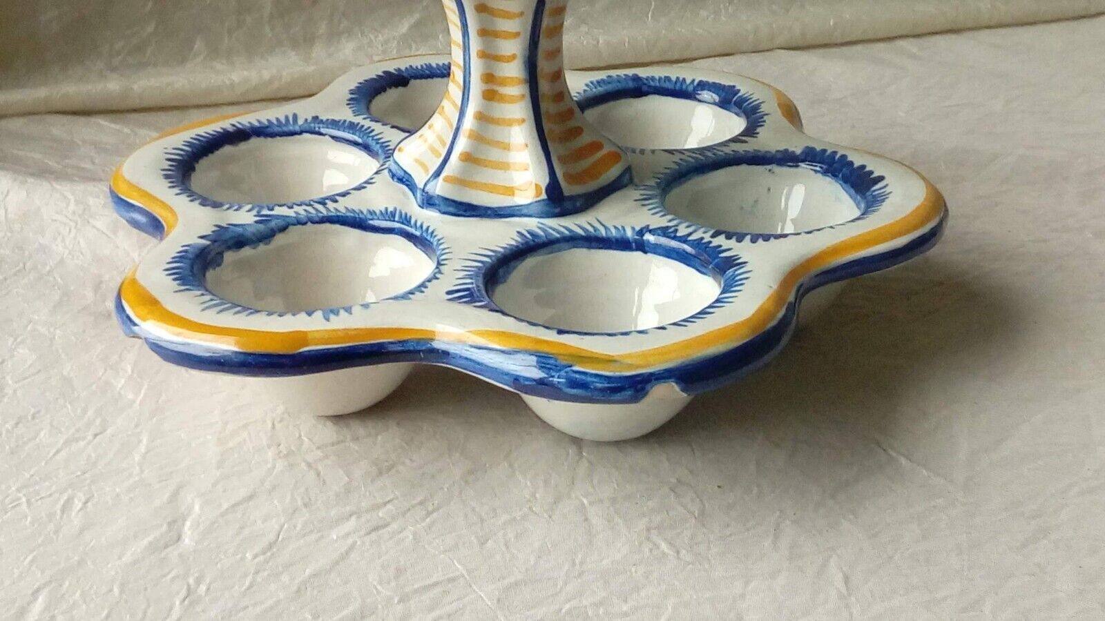 Egg coquetier in faience of quimper hb