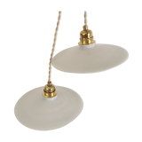 Pair of opaline suspensions