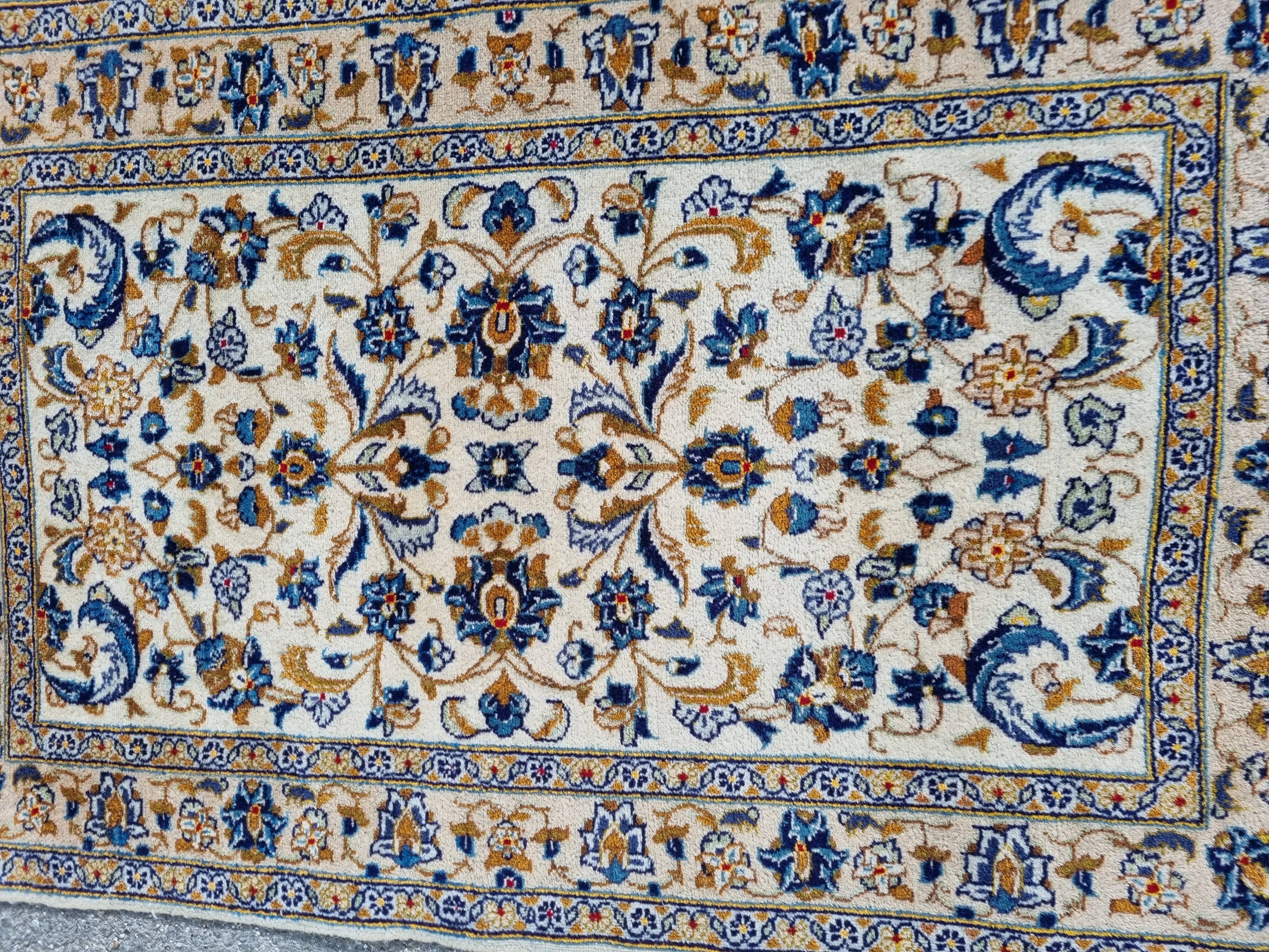 Wool carpet 150×97cm