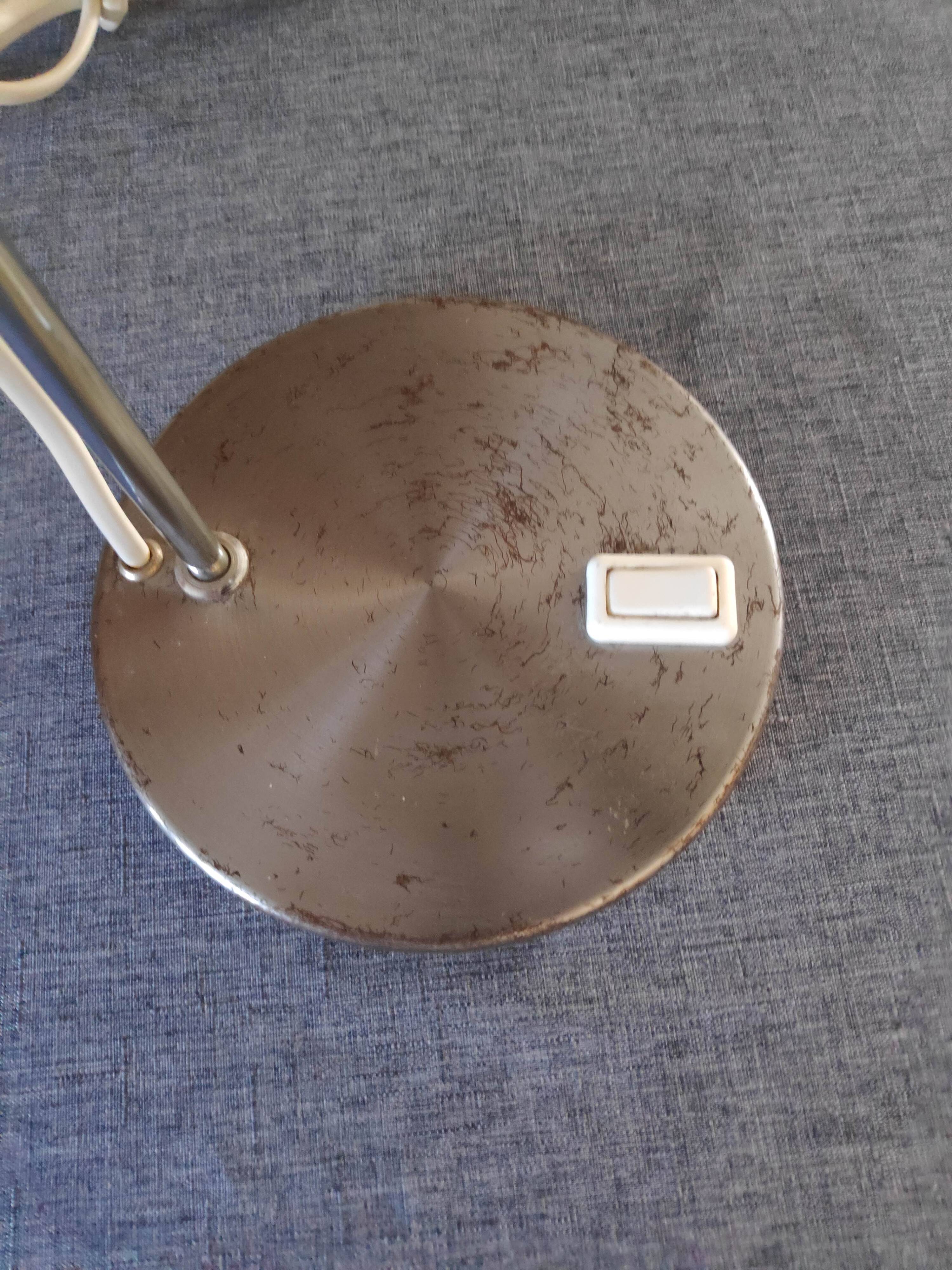 All metal eyeball lamp on stem