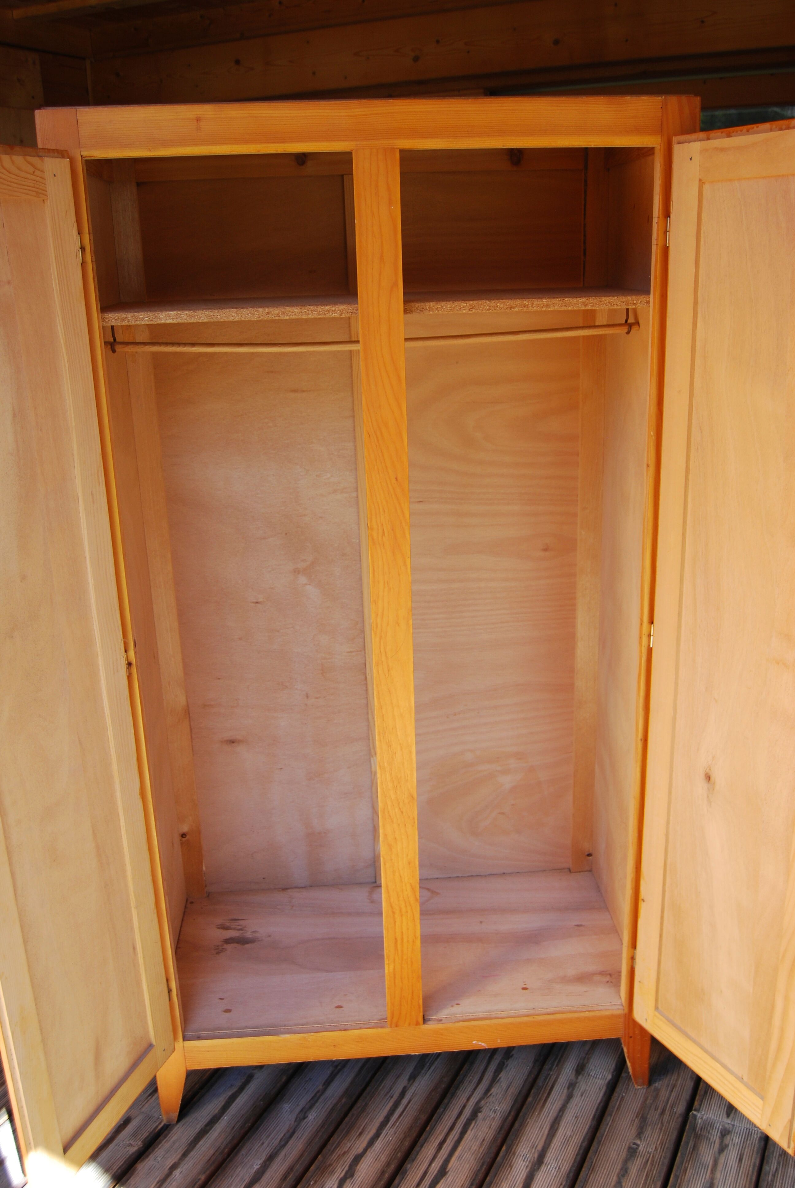 Armoire parisienne, penderie vintage des années 50/60