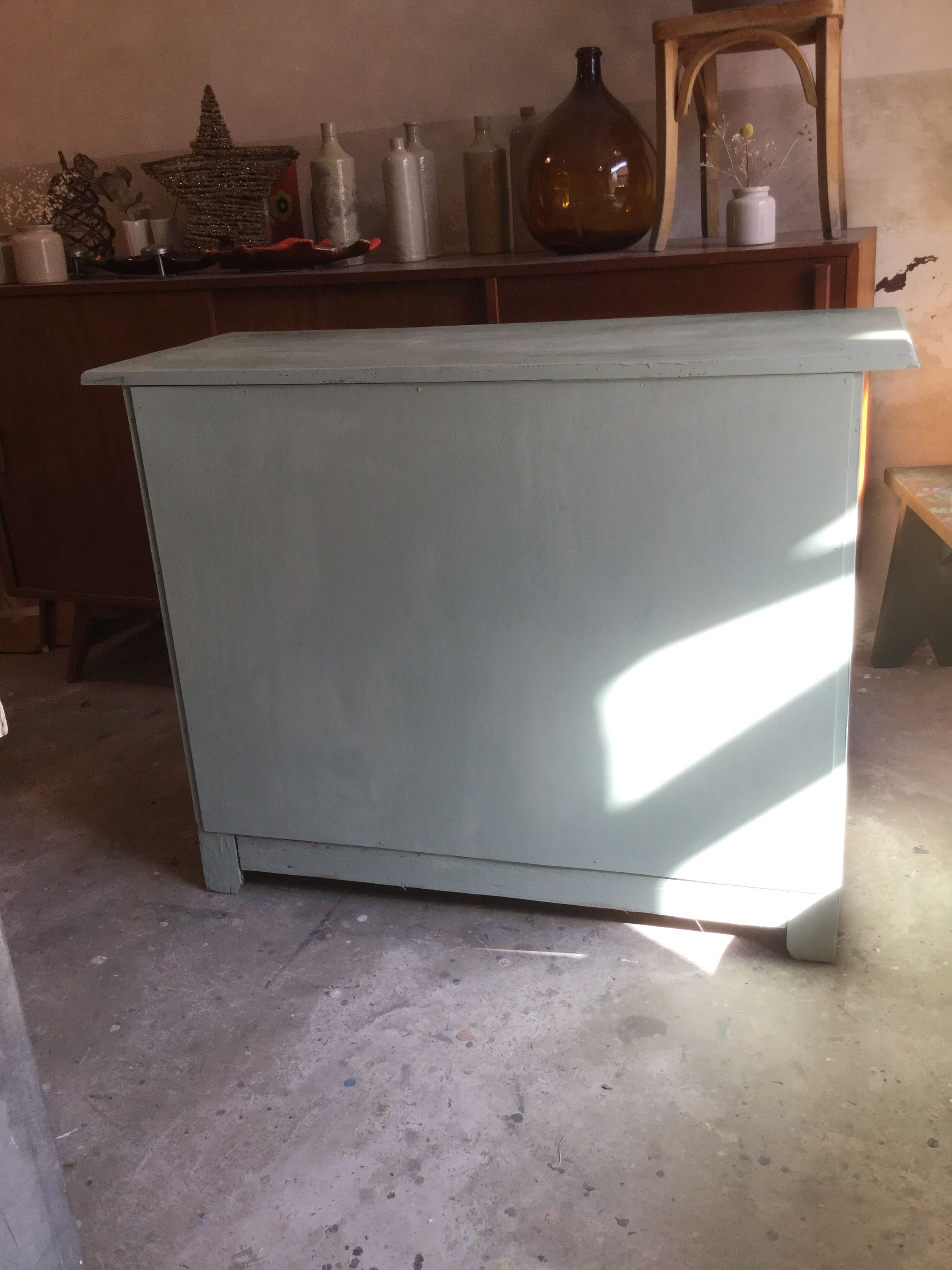 Buffet former green patina