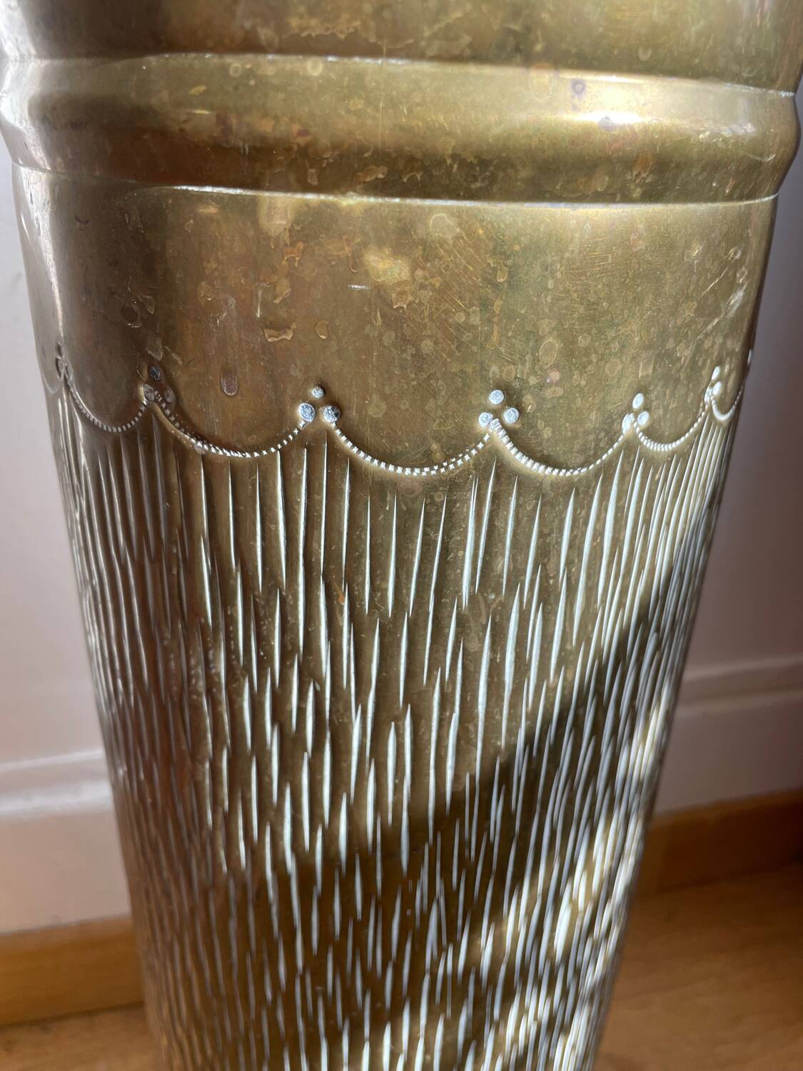 Gold metal umbrella stand