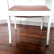 Fauteuil canné de style Louis XV bois laqué