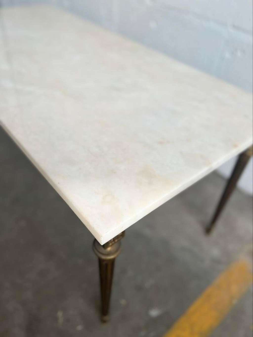 Vintage coffee table 'golden'