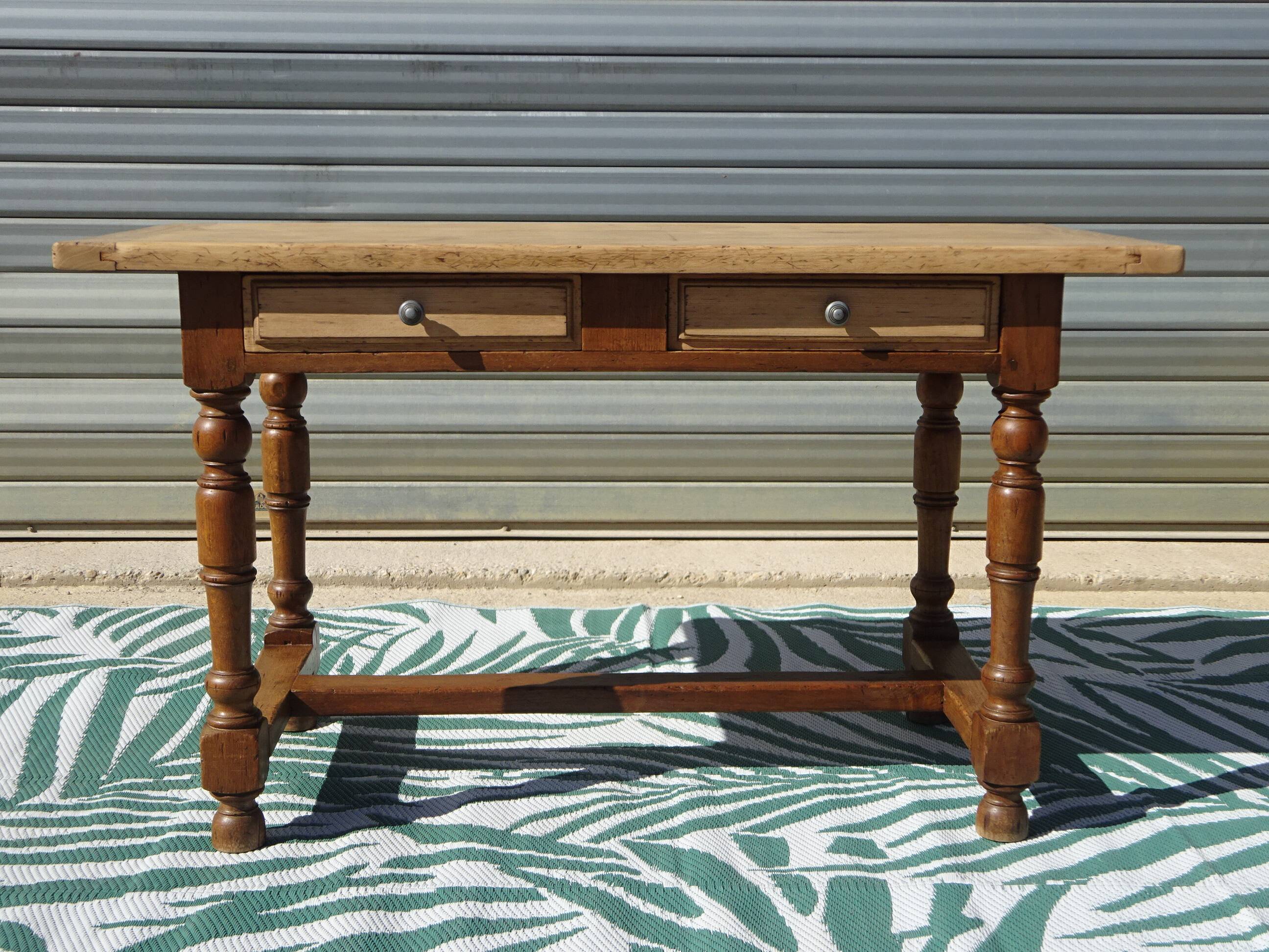 Oak solid wood desk