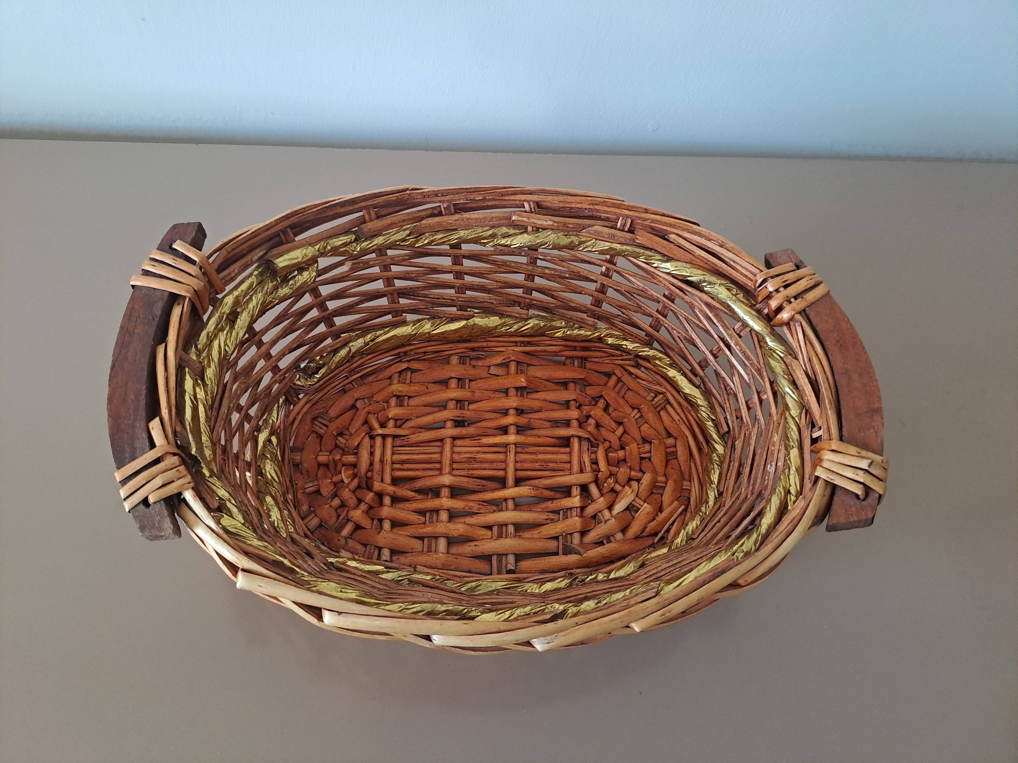 Vintage round woven wicker basket with wooden handles
