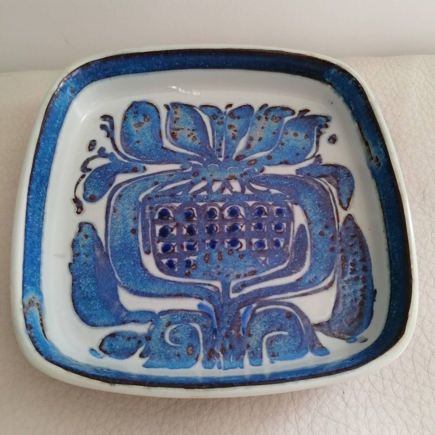 Earthenware dish from the Tenera series by Kari Christensen for Royal Copenhagen