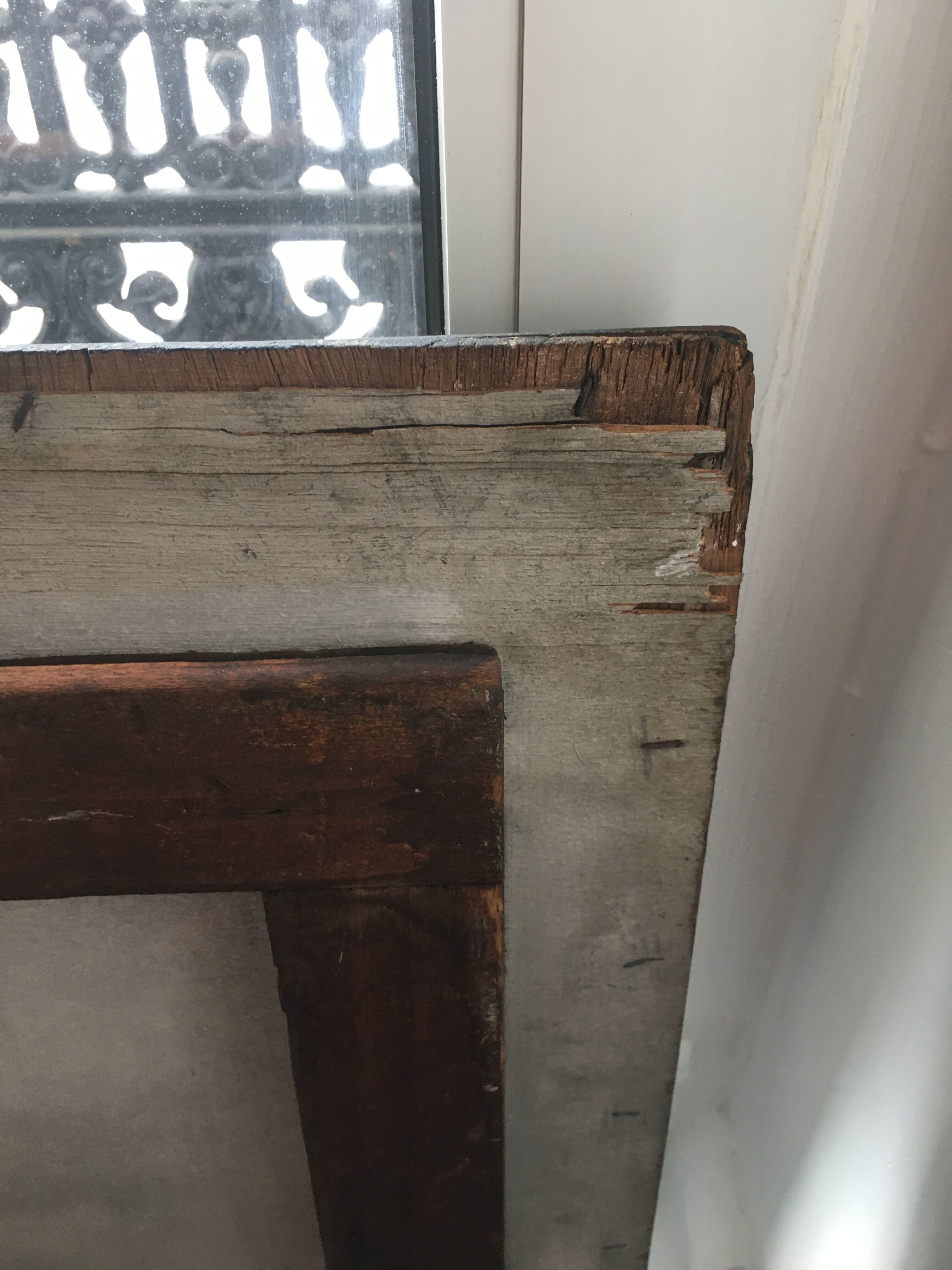 Schoolboy table with vintage square chalk