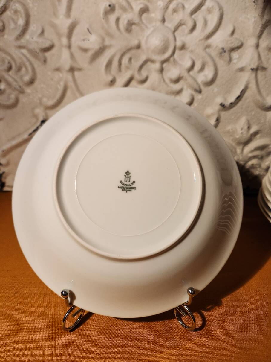 10 deep plates for velvety soups or salads, design 70 Winterling