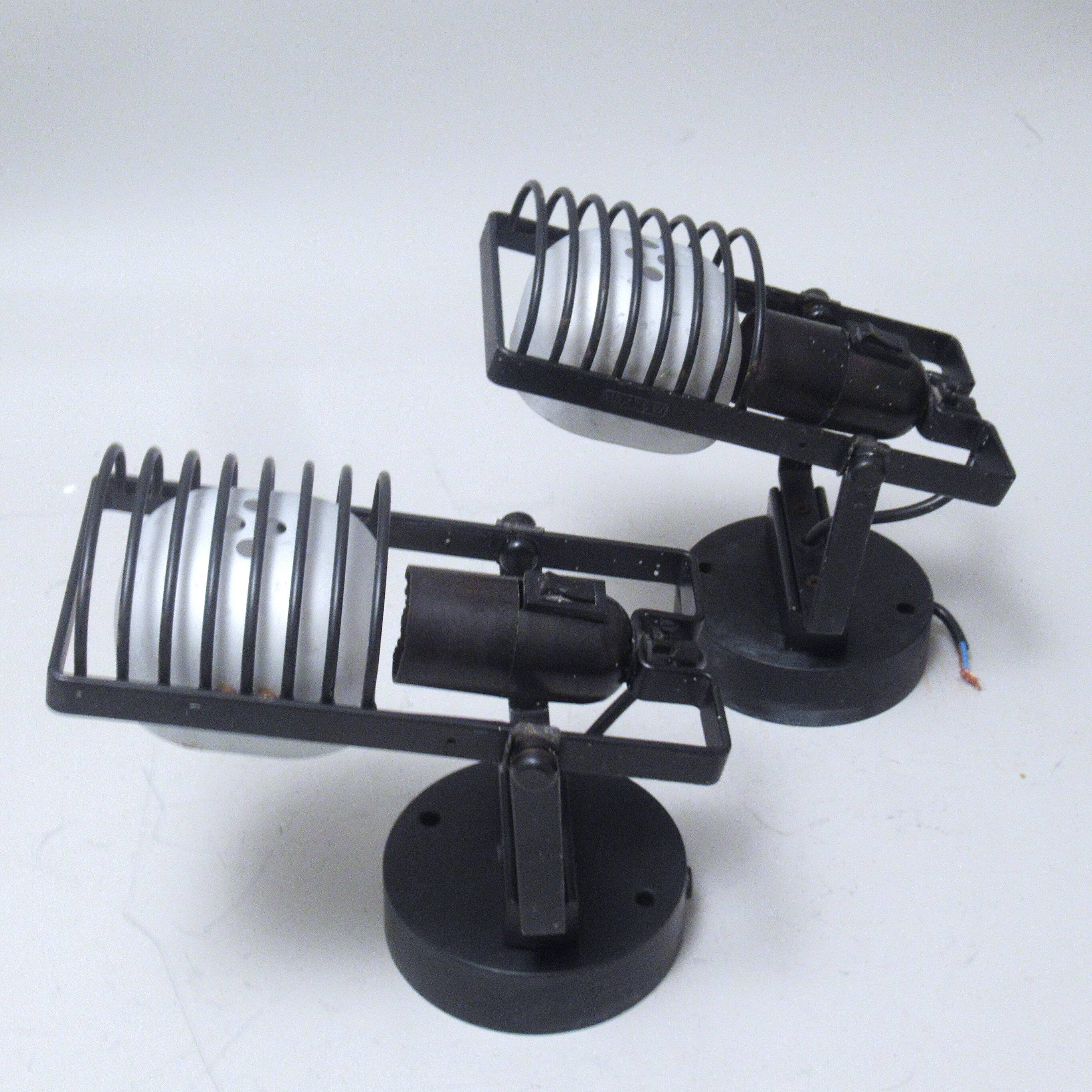 Pair of Sintesi Ernesto Gismondi Artemide wall lights 1975