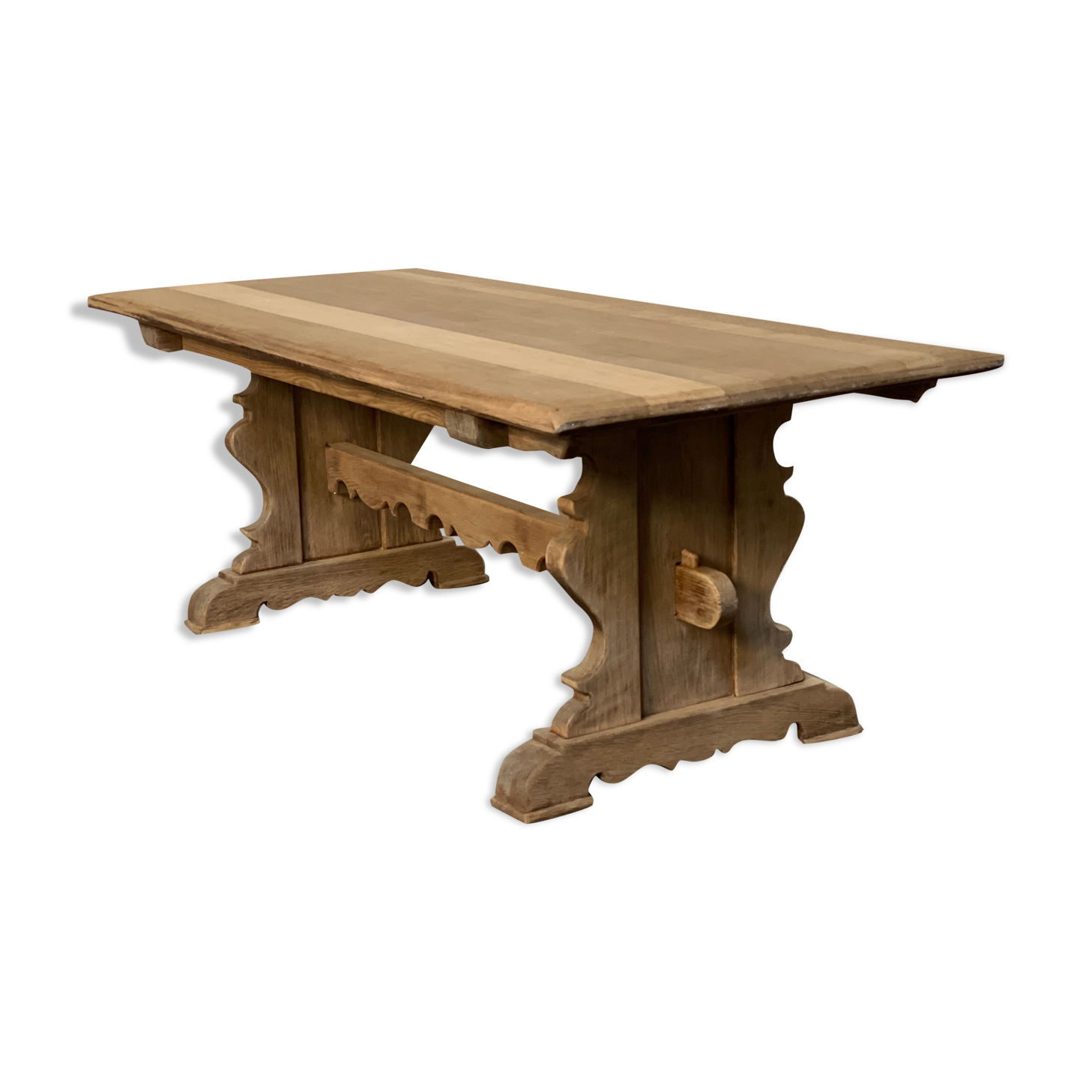 Monastery-style table