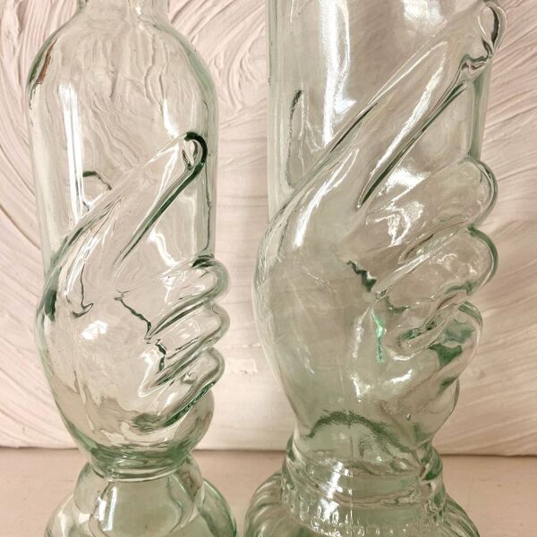 Bouteilles vintage mains Italie