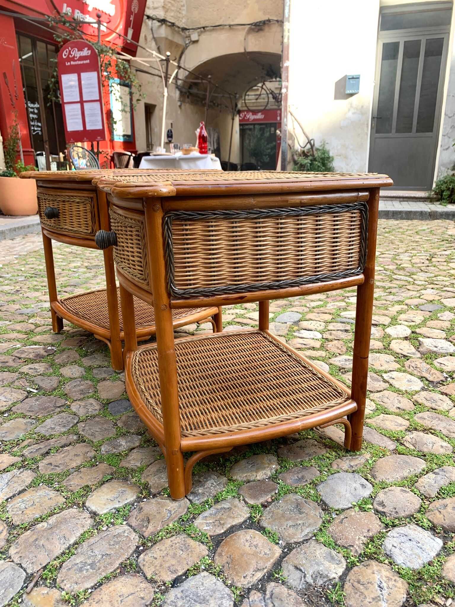 Set de 2 chevets vintage en rotin
