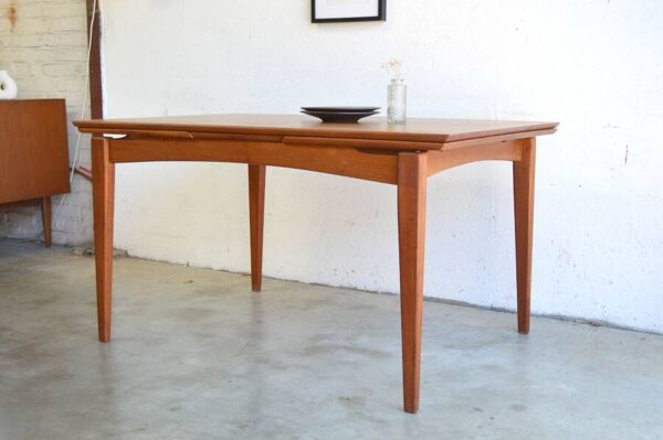 Table danoise à rallonges 133 cm