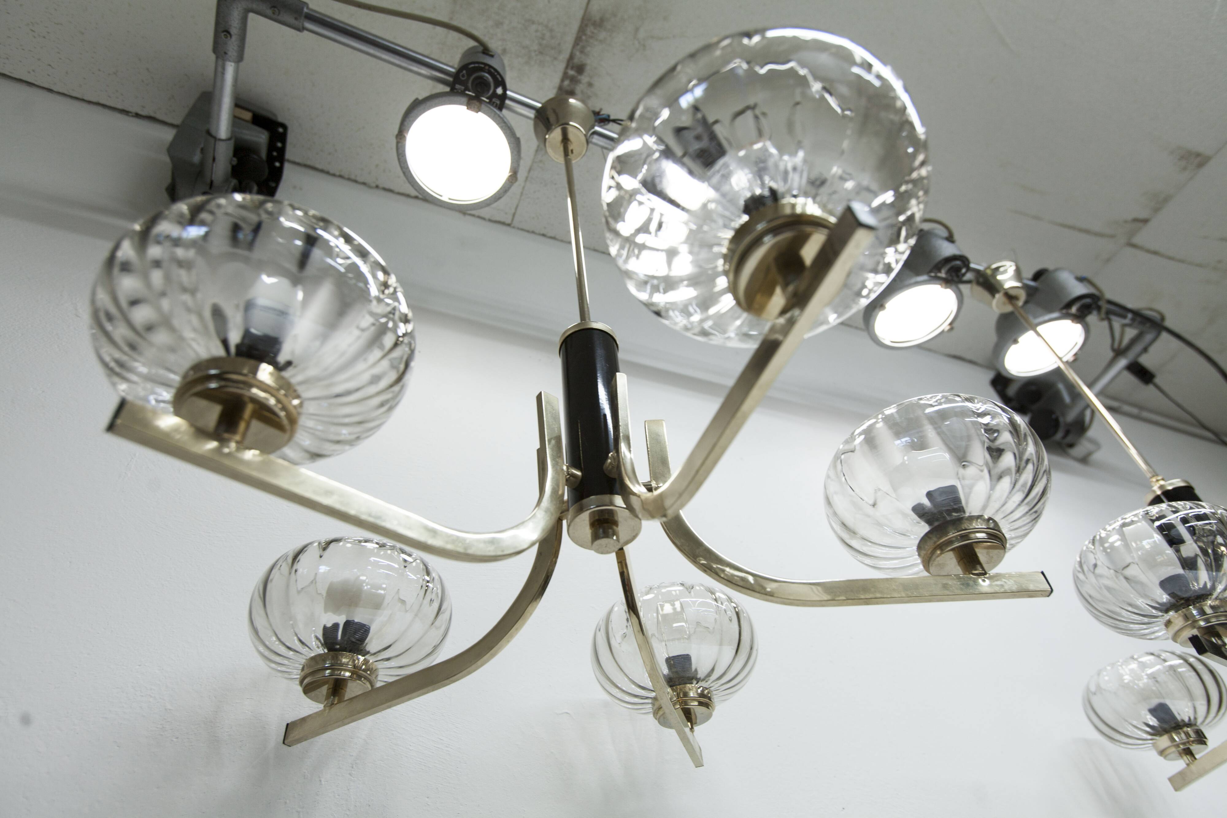 See Delmas chandelier, 5 branches, black and gold, transparent glass, 1960