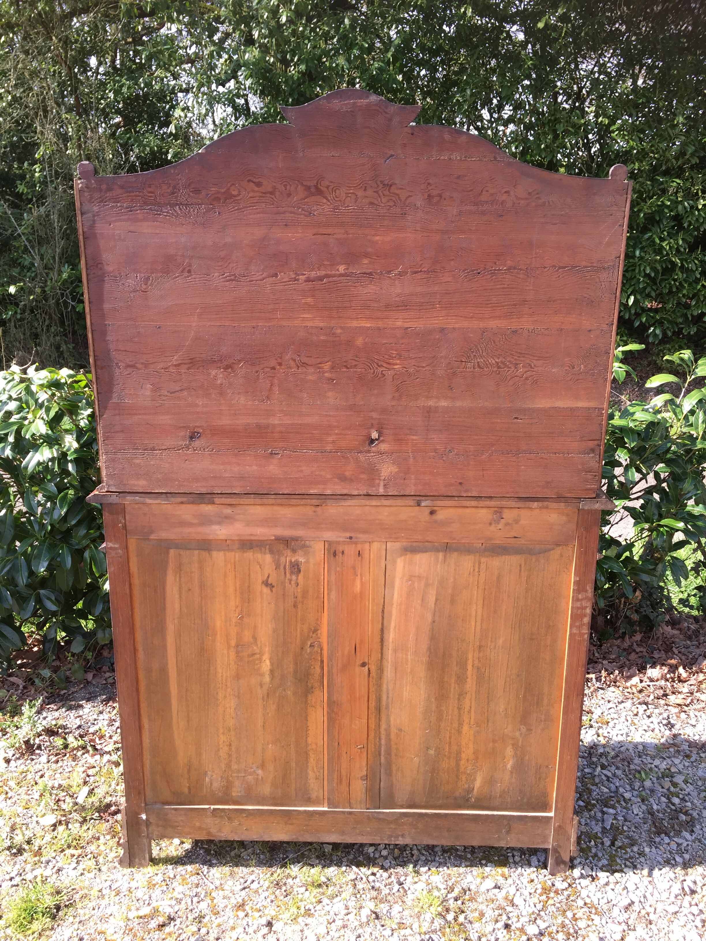 Vintage Parisian buffet in pitchpin with its top St Hubert.