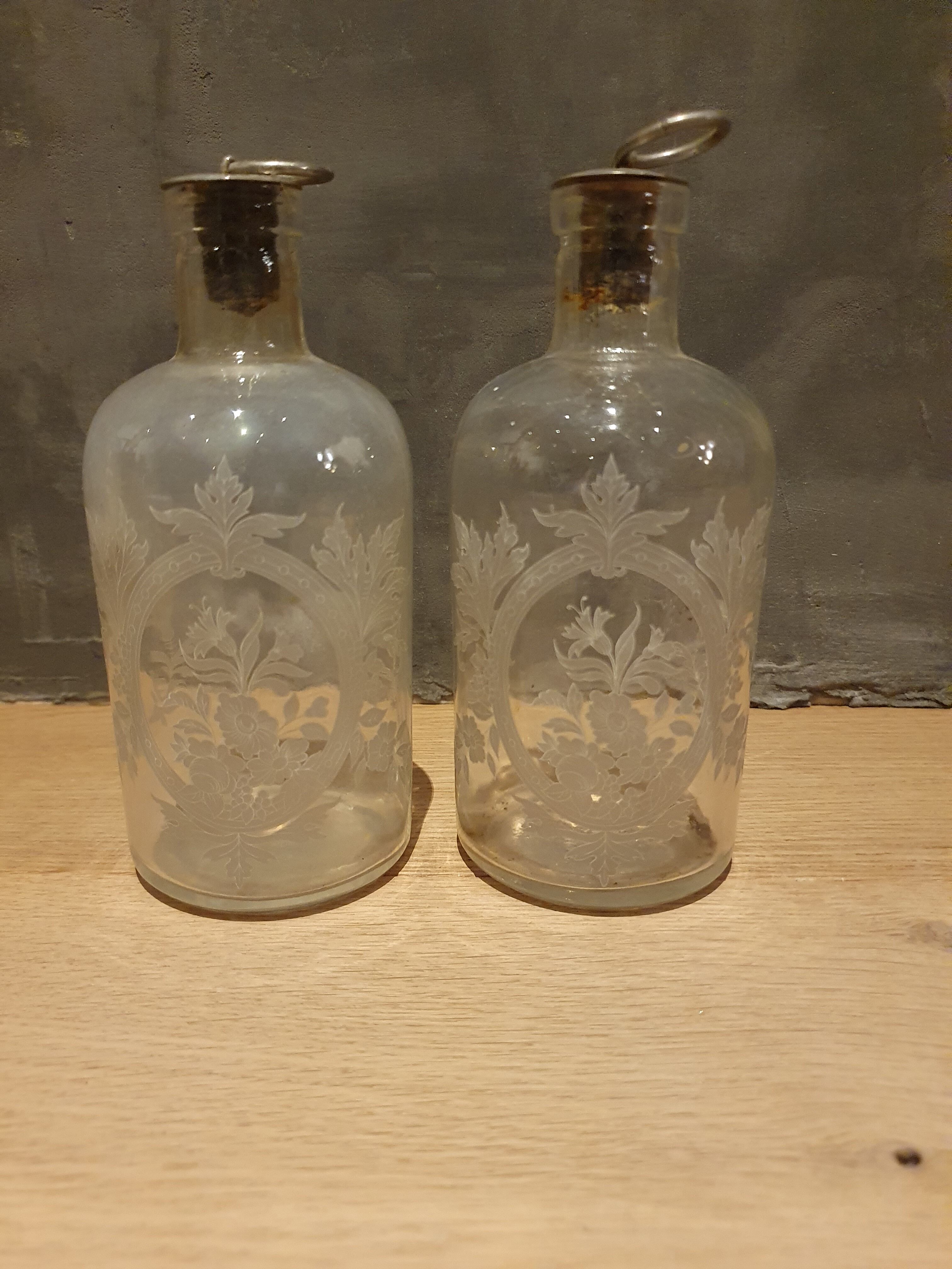 Bottle engraved with acid