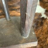 2 tripod stools