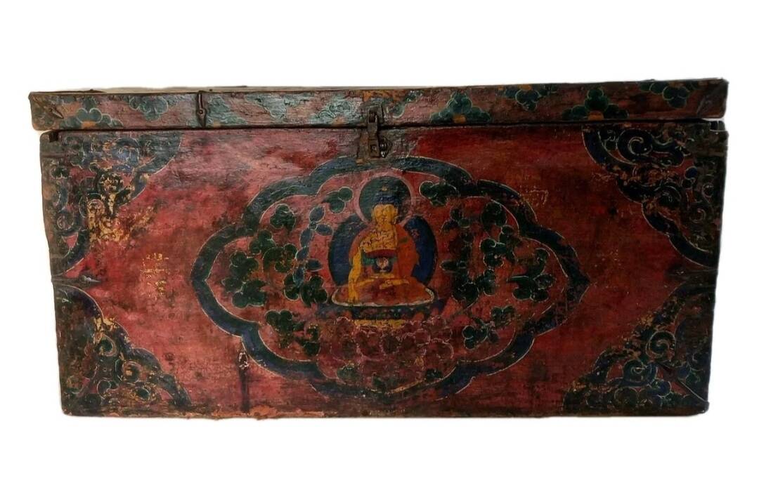 Grand Coffre ancien tibetain en bois avec peinture de bouddha XVIII