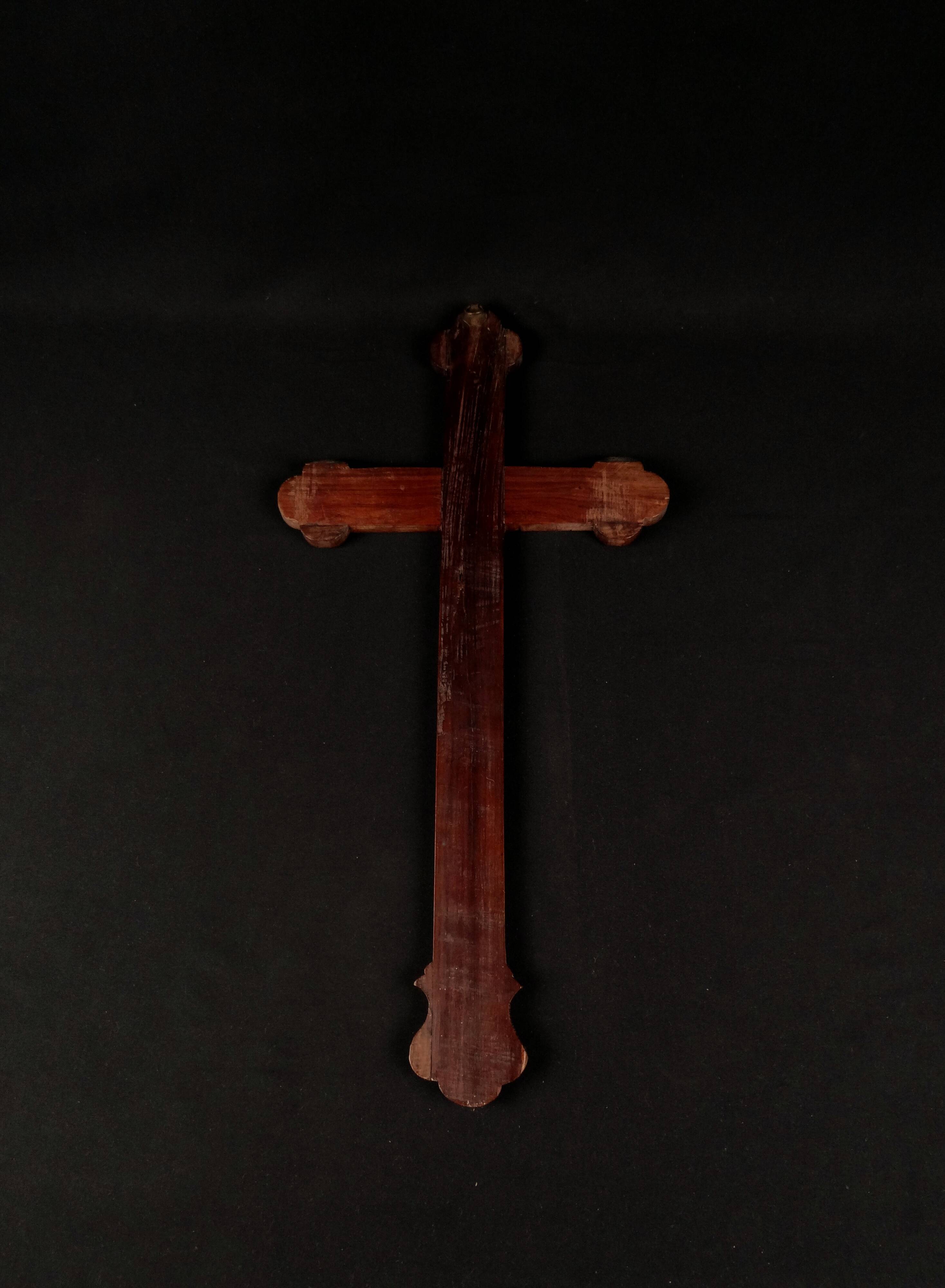 Apostolic Cross in mahogany wood and mother-of-pearl inlay, Tonkin, 19th century