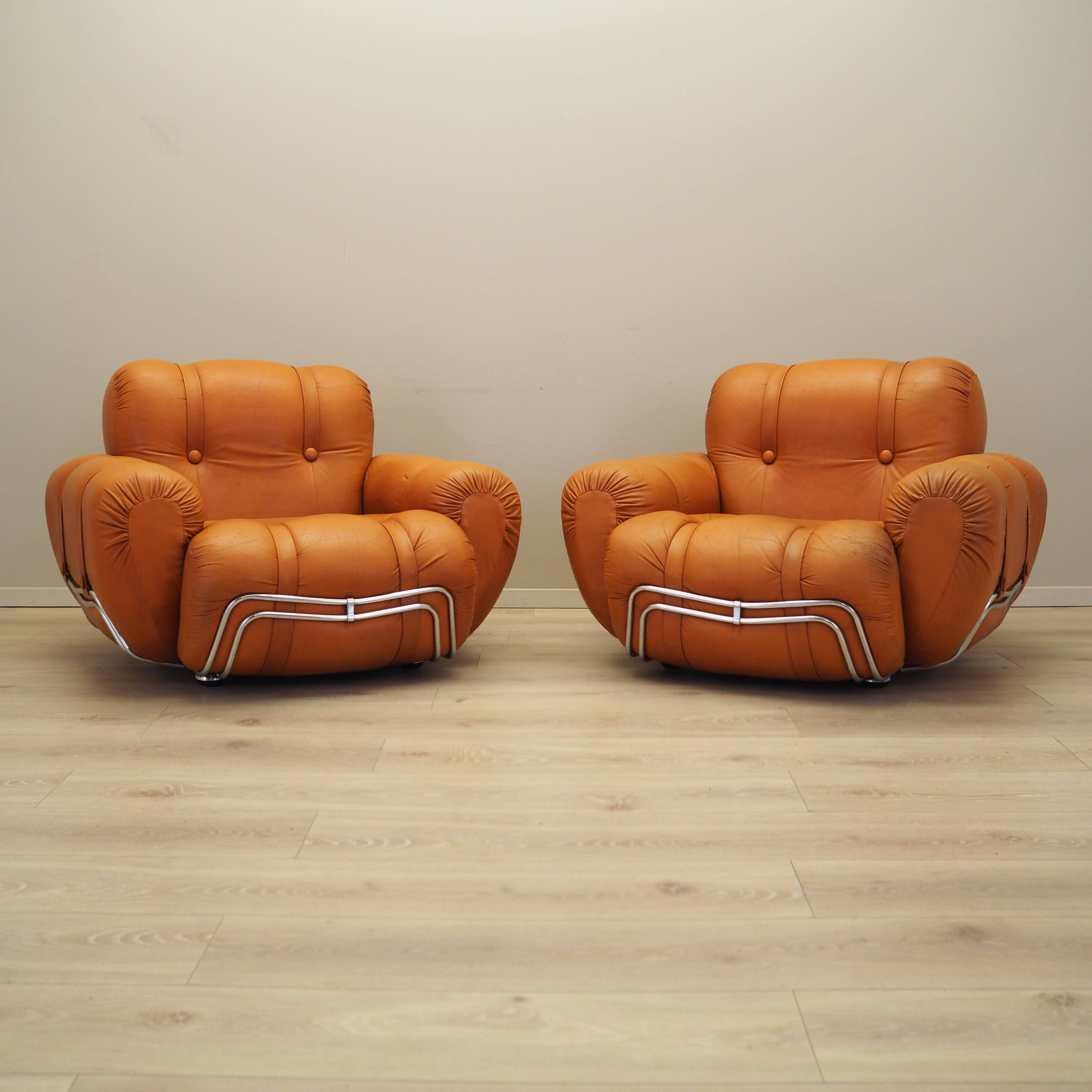 Ensemble de fauteuils orange, design Space Age, années 1960, production : Italie