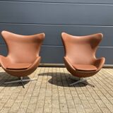 2x Fritz Hansen Egg Chair +1x Ottoman in Cognac leather NIEUW!!