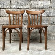 Pair of bistro chairs troquet Parisien in curved wood 1950