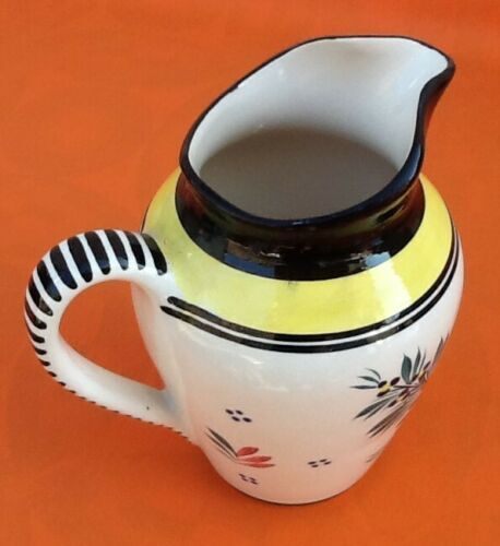 Pitcher / Broc Faience HB Quimper Floral decoration
