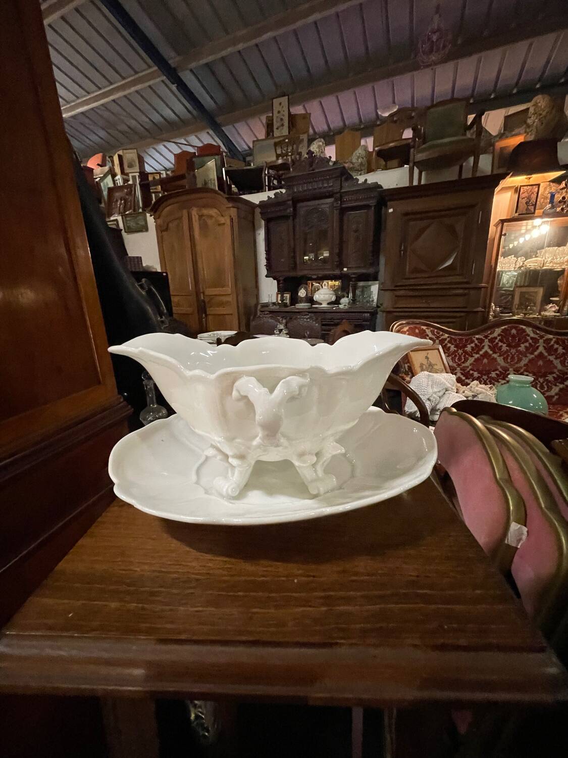 Porcelain sauceboat 1860