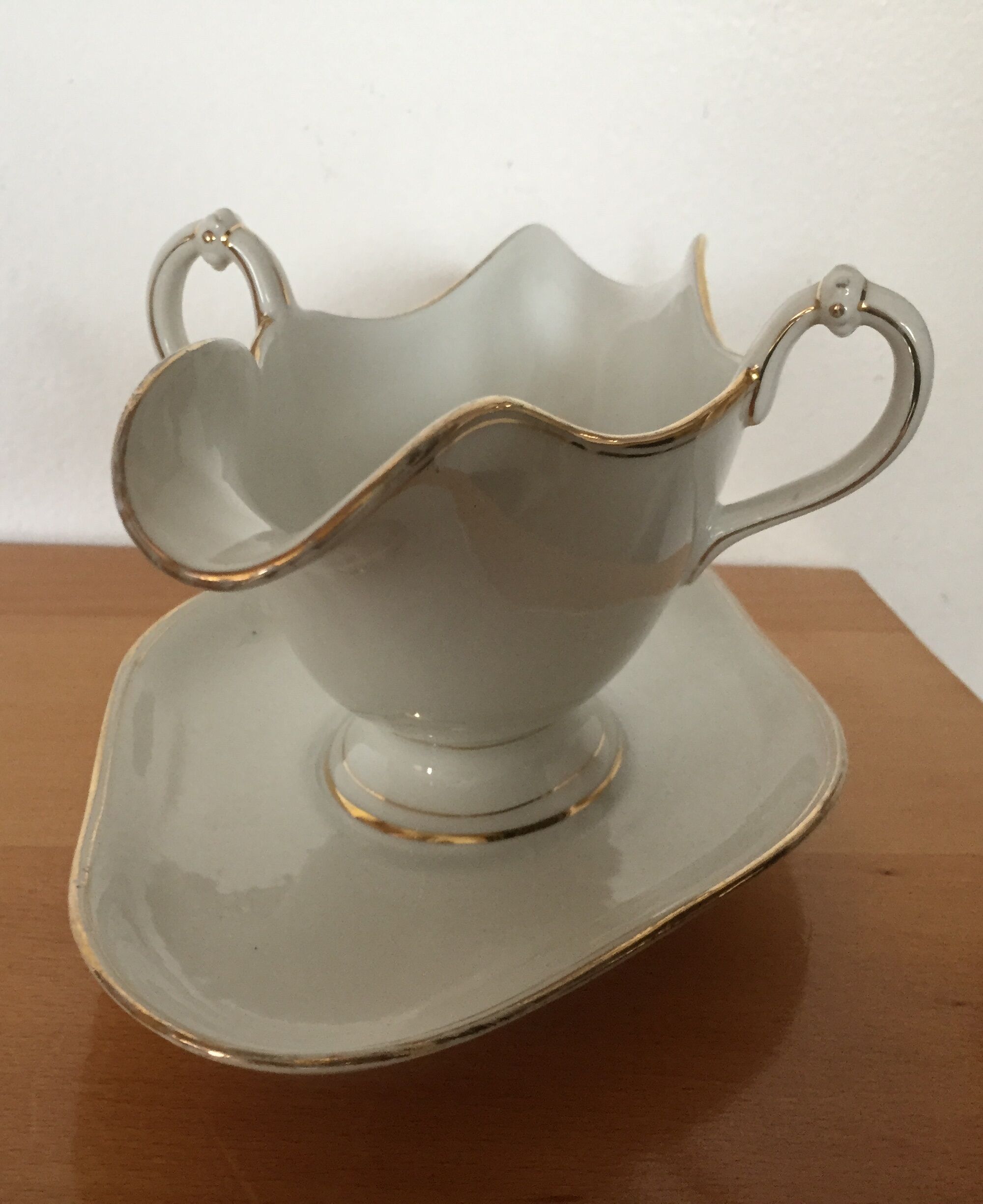 Paris porcelain sauce dish
