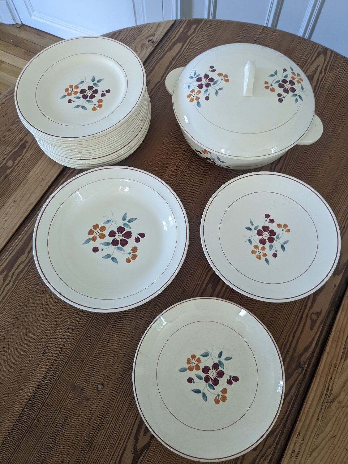 Salins table service