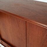 Buffet haut en teck, design danois, années 1960, designer : EW Bach